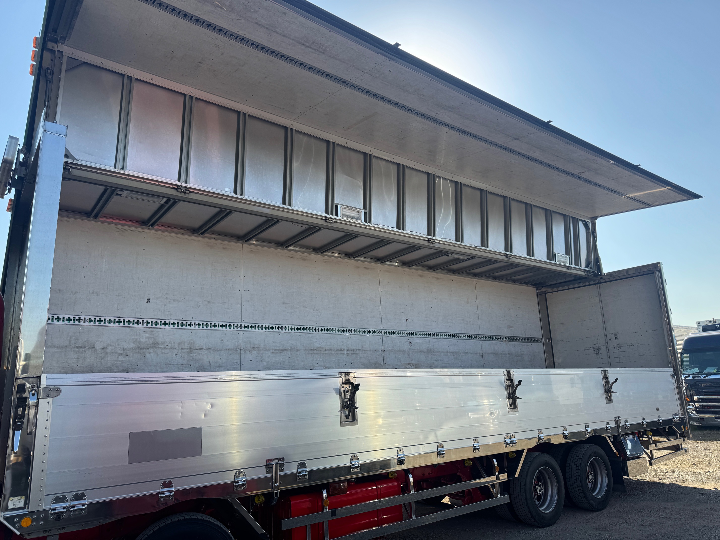 日産UDビックサム