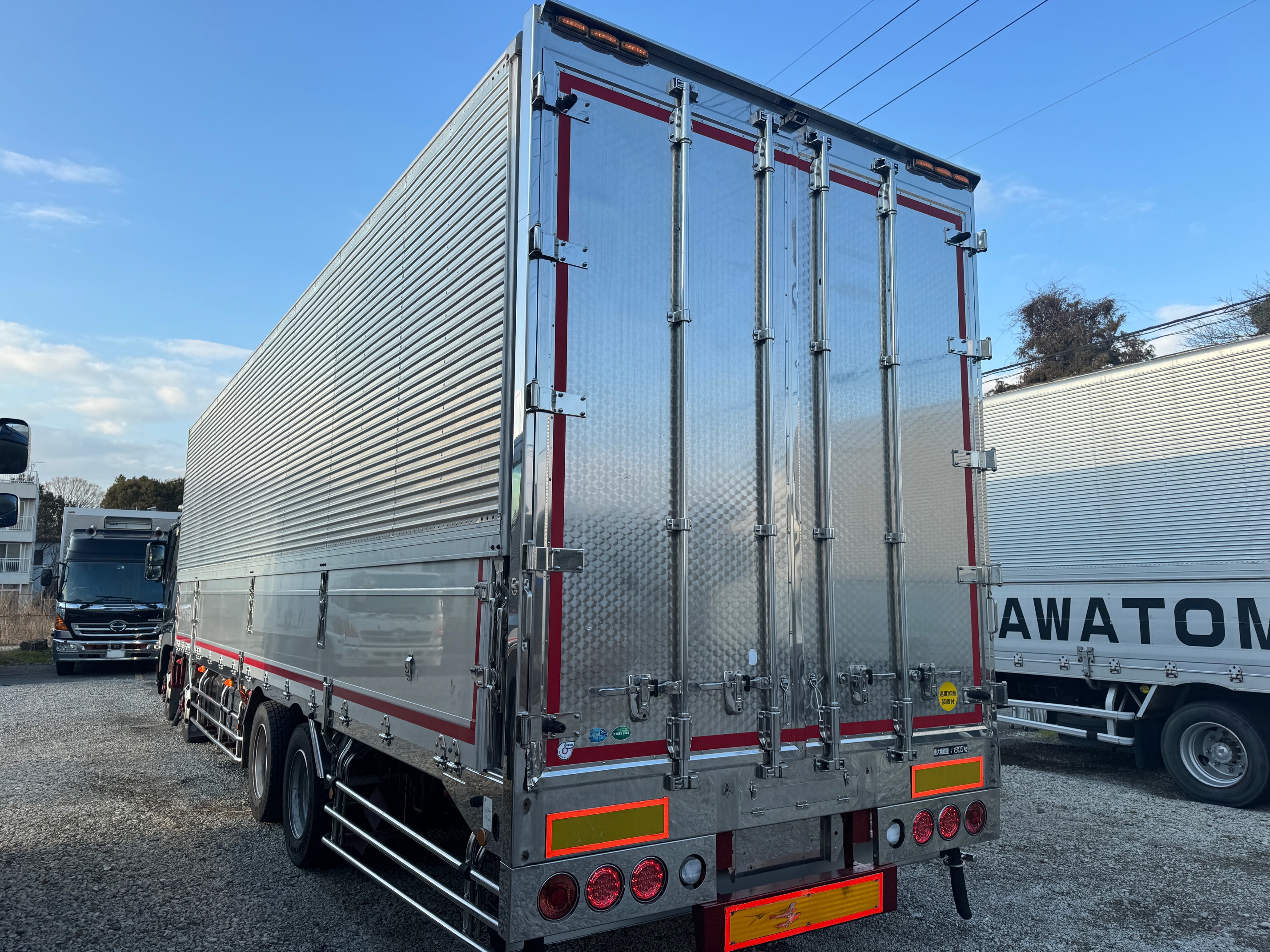 三菱ふそうスーパーグレート