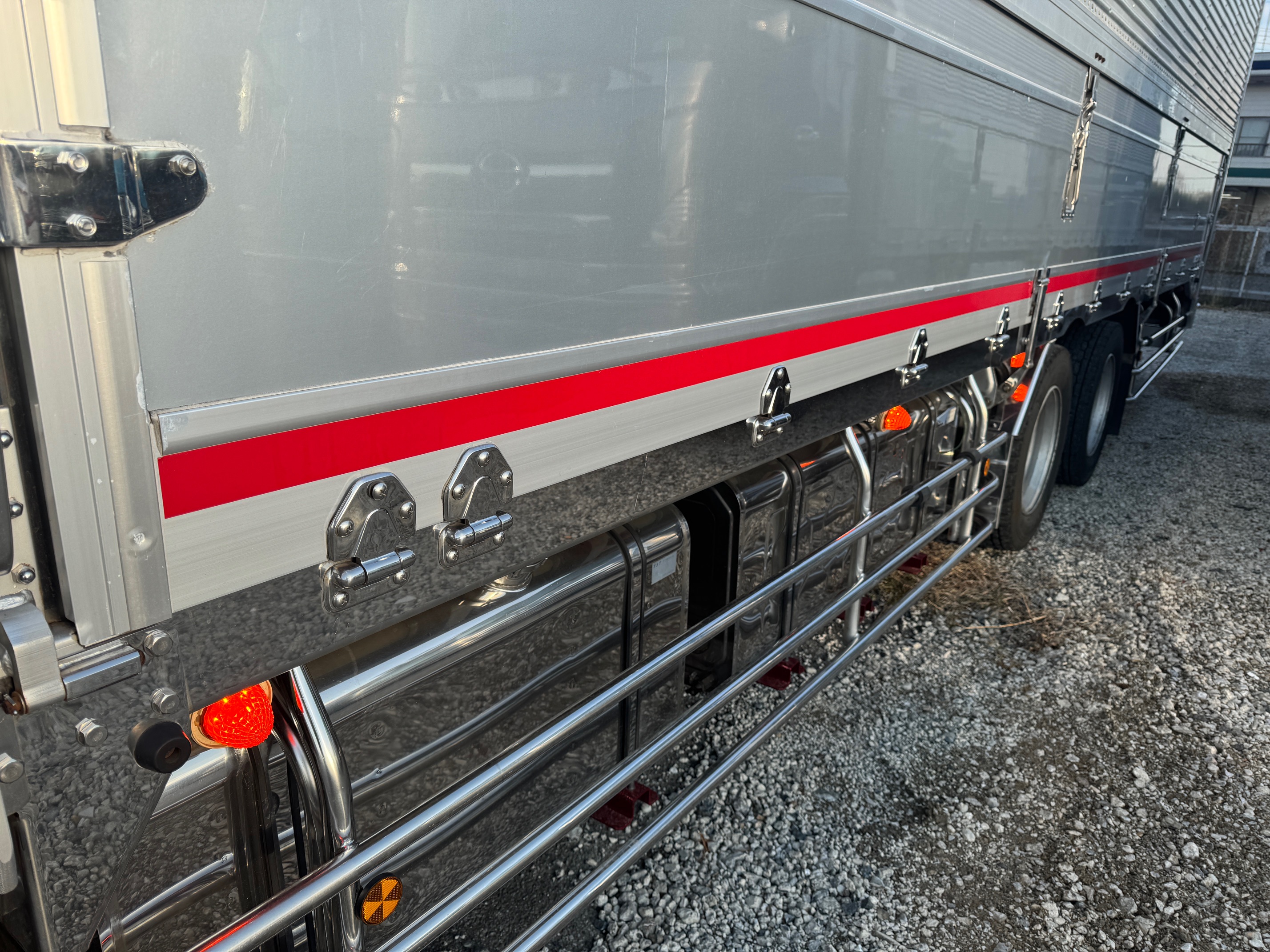 三菱ふそうスーパーグレート