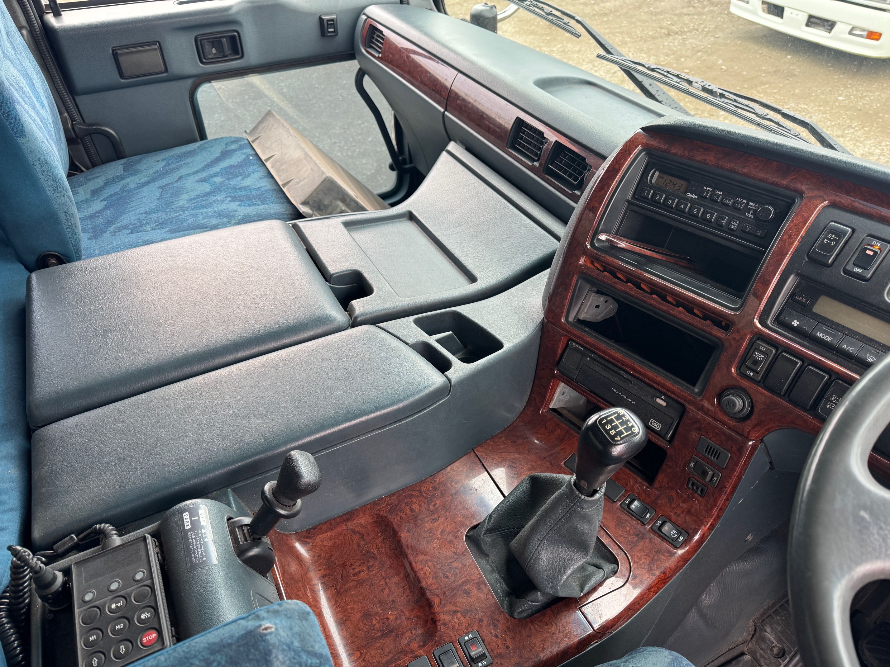 日産UDビックサム