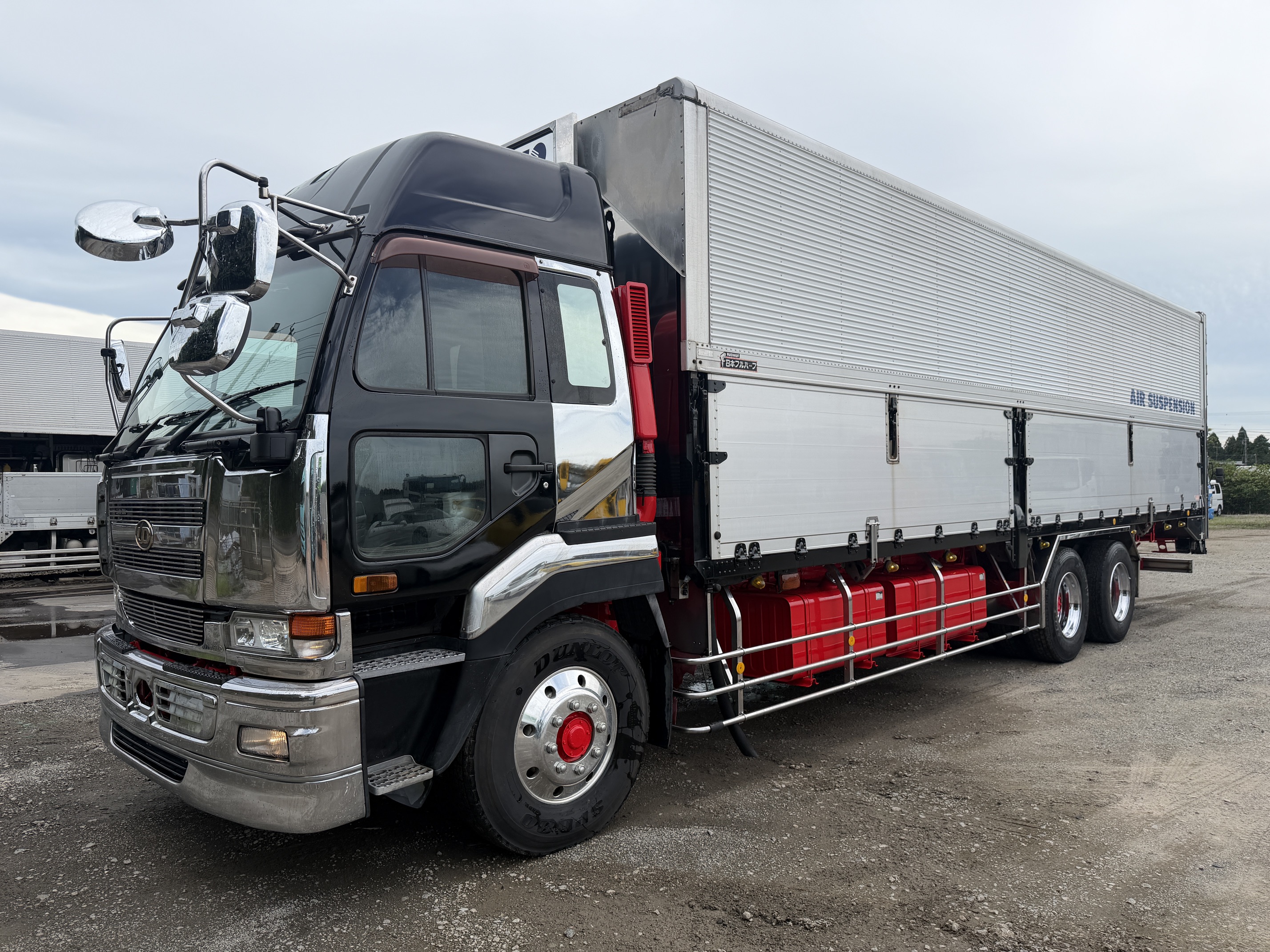 KL-CD55ZWA　リアエアサス日産UDビックサム