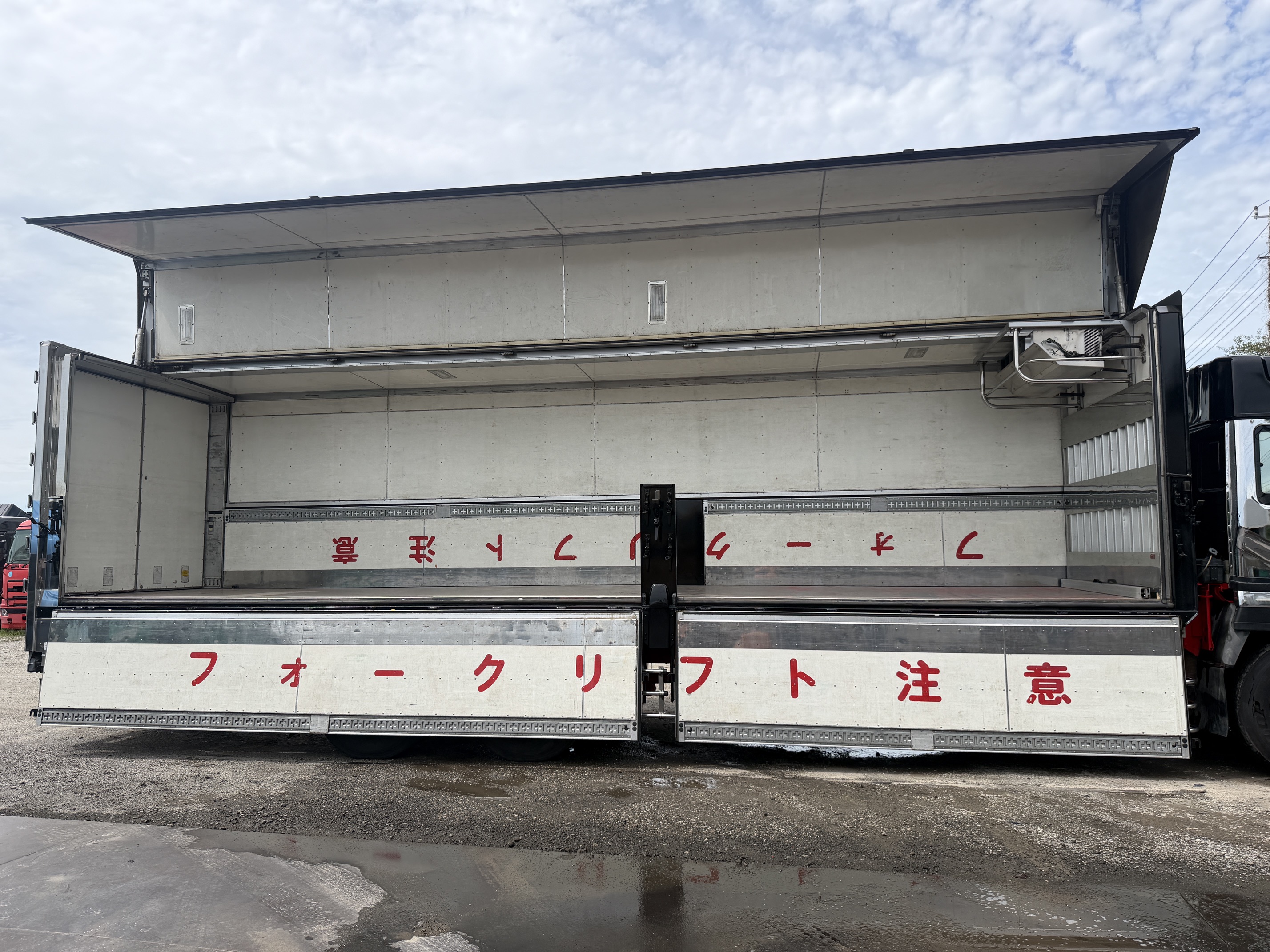 日産UDビックサム