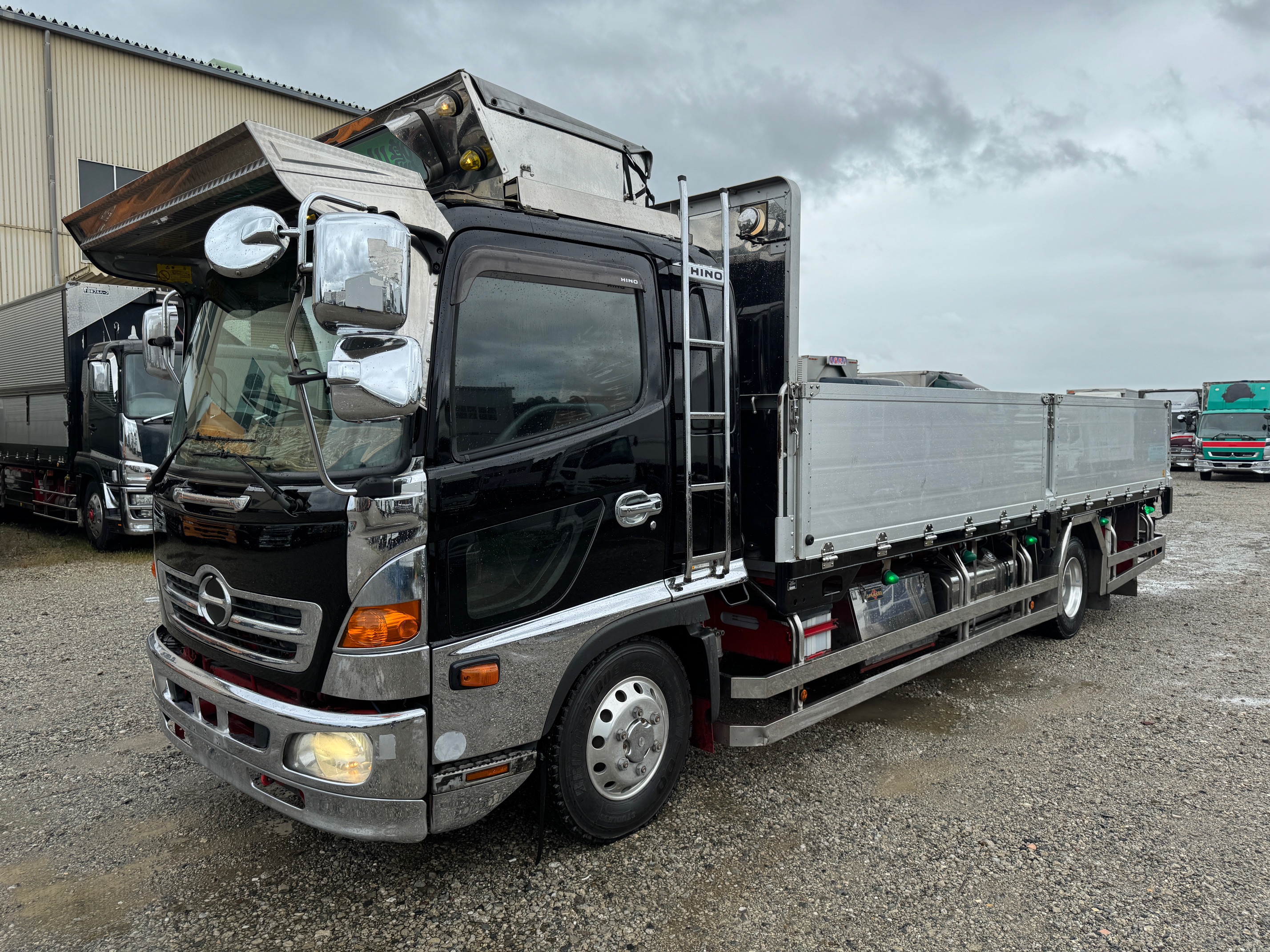 TKG-FD9JLAA　リーフサス日野レンジャープロ