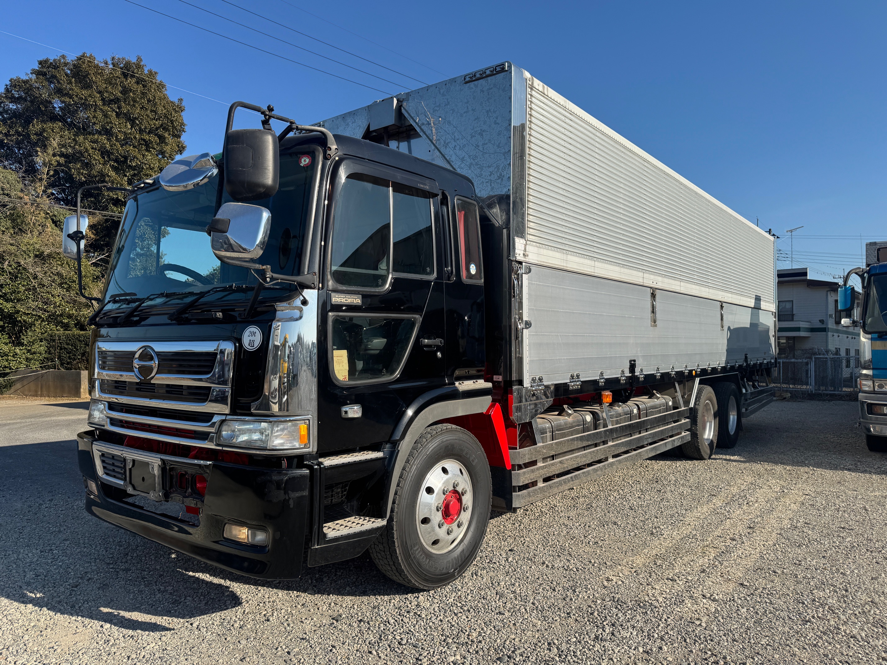 日野テラヴィ★KL- V8　★走行少な目