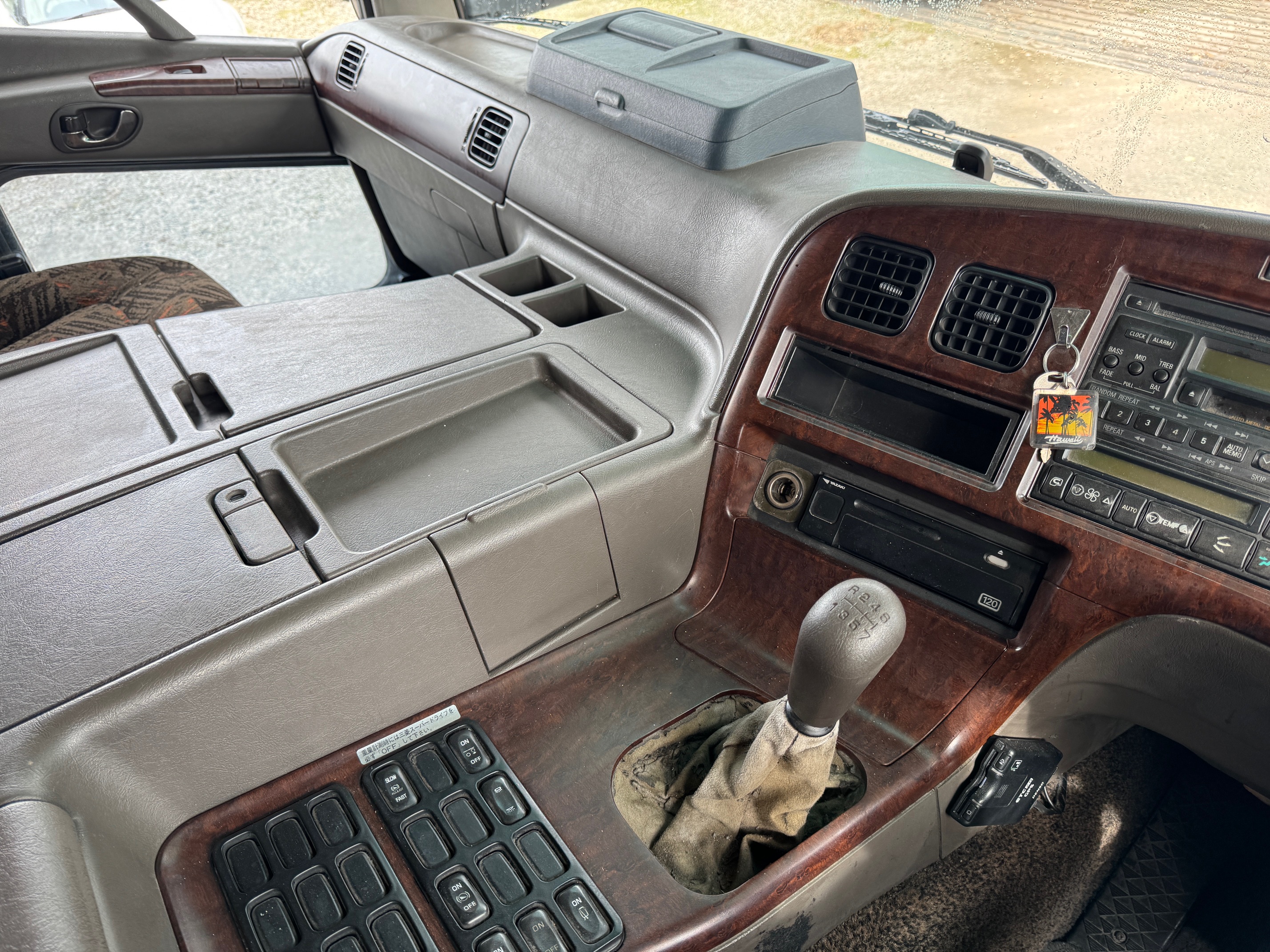 三菱ふそうスーパーグレート