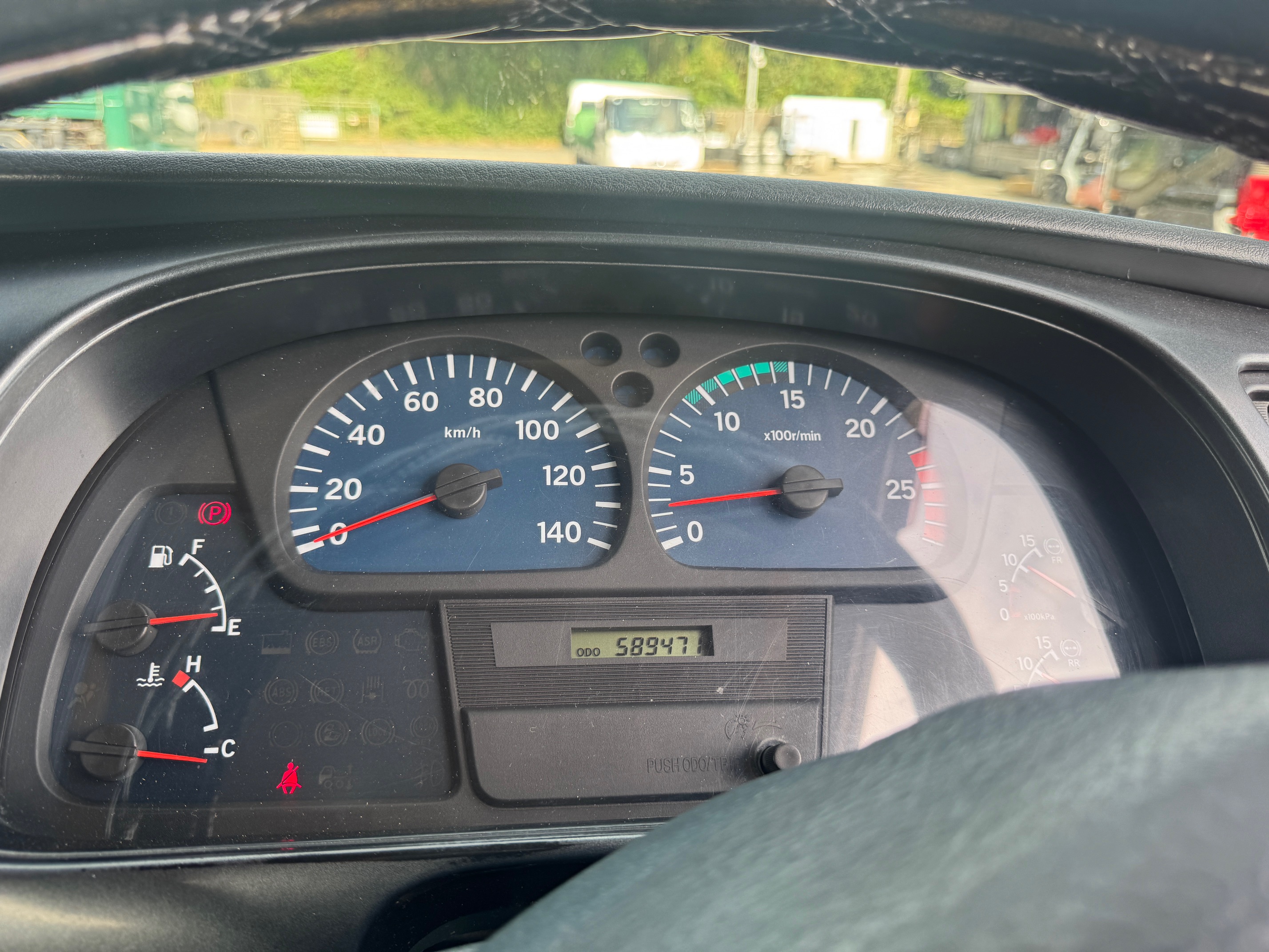 日産UDビックサム