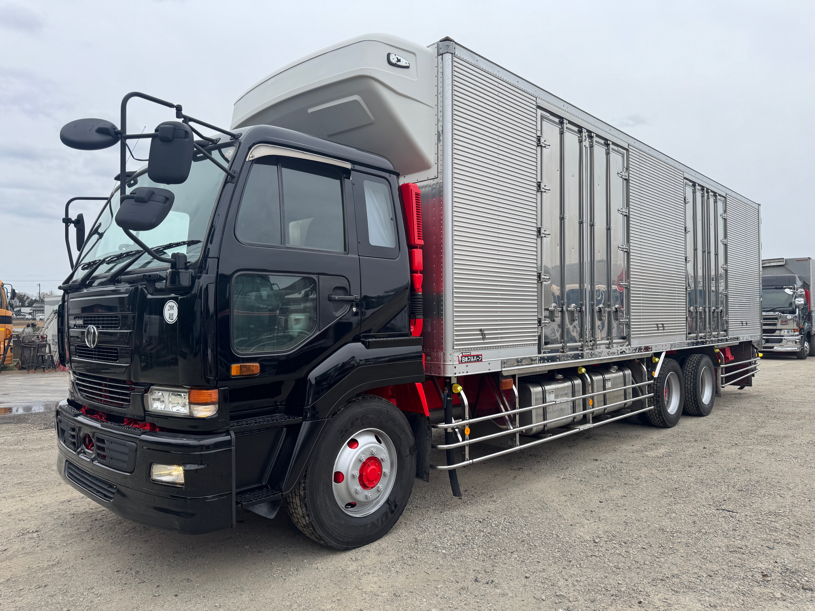 日産UDビックサム