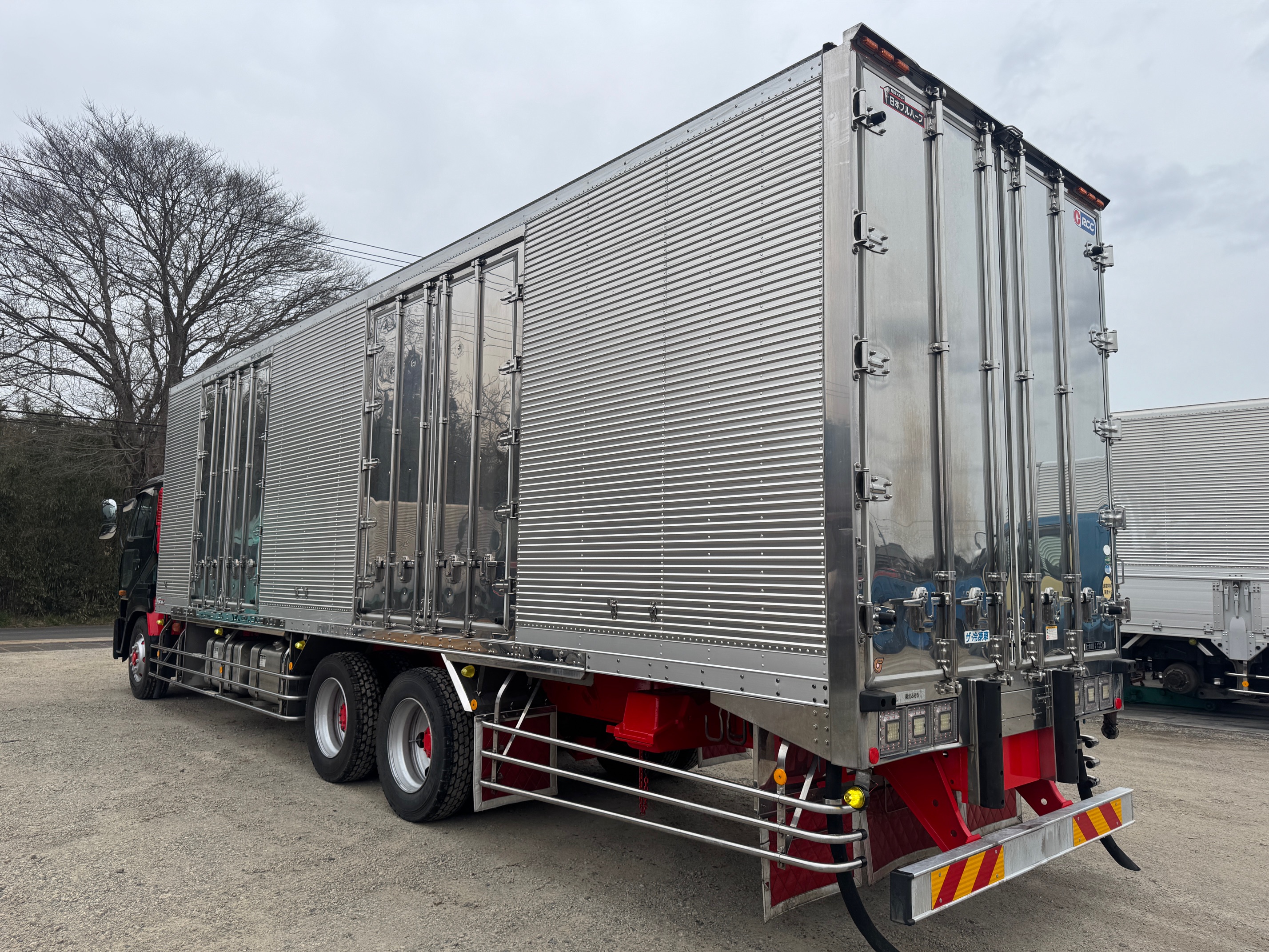 日産UDビックサム