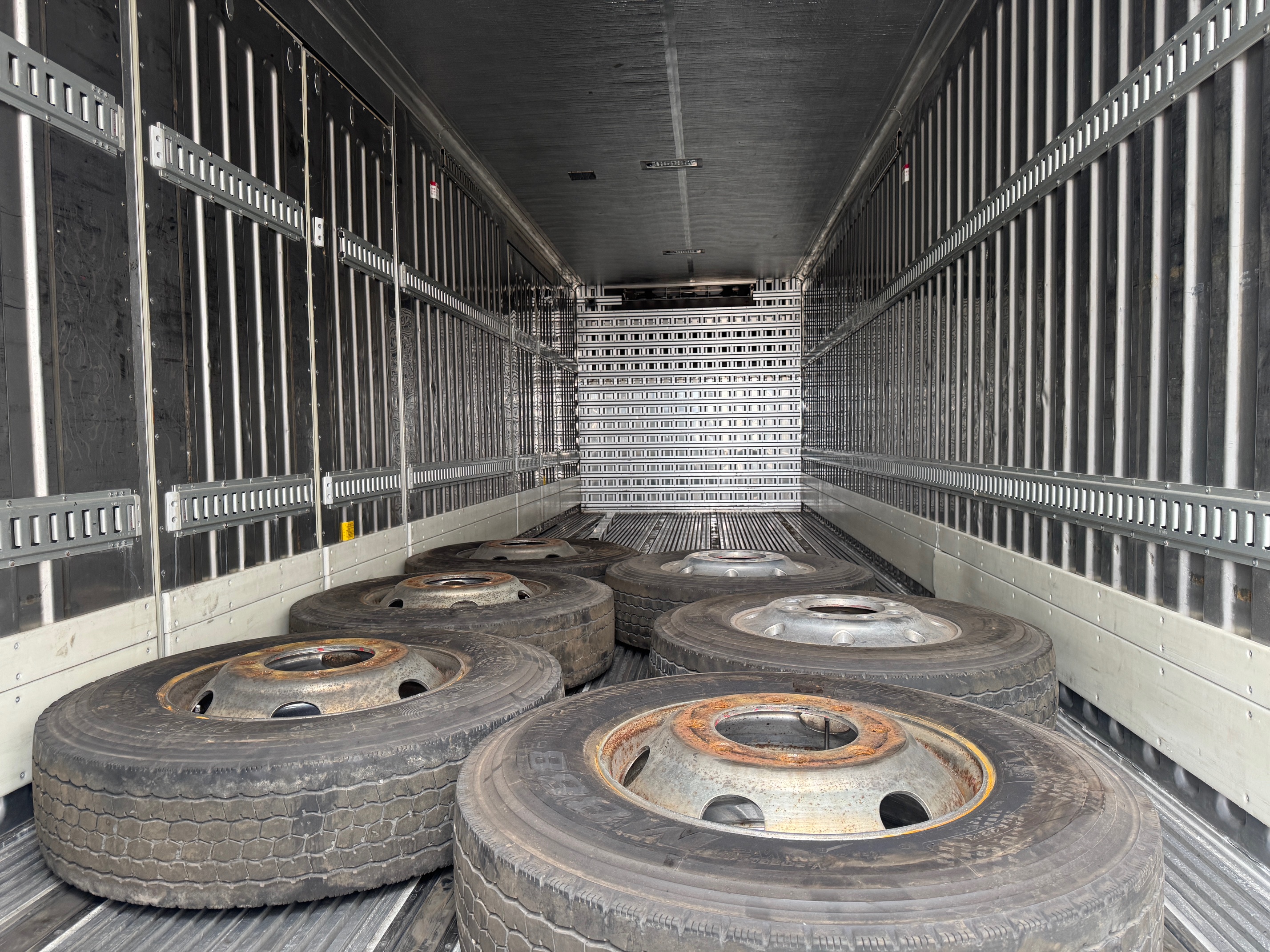 日産UDビックサム