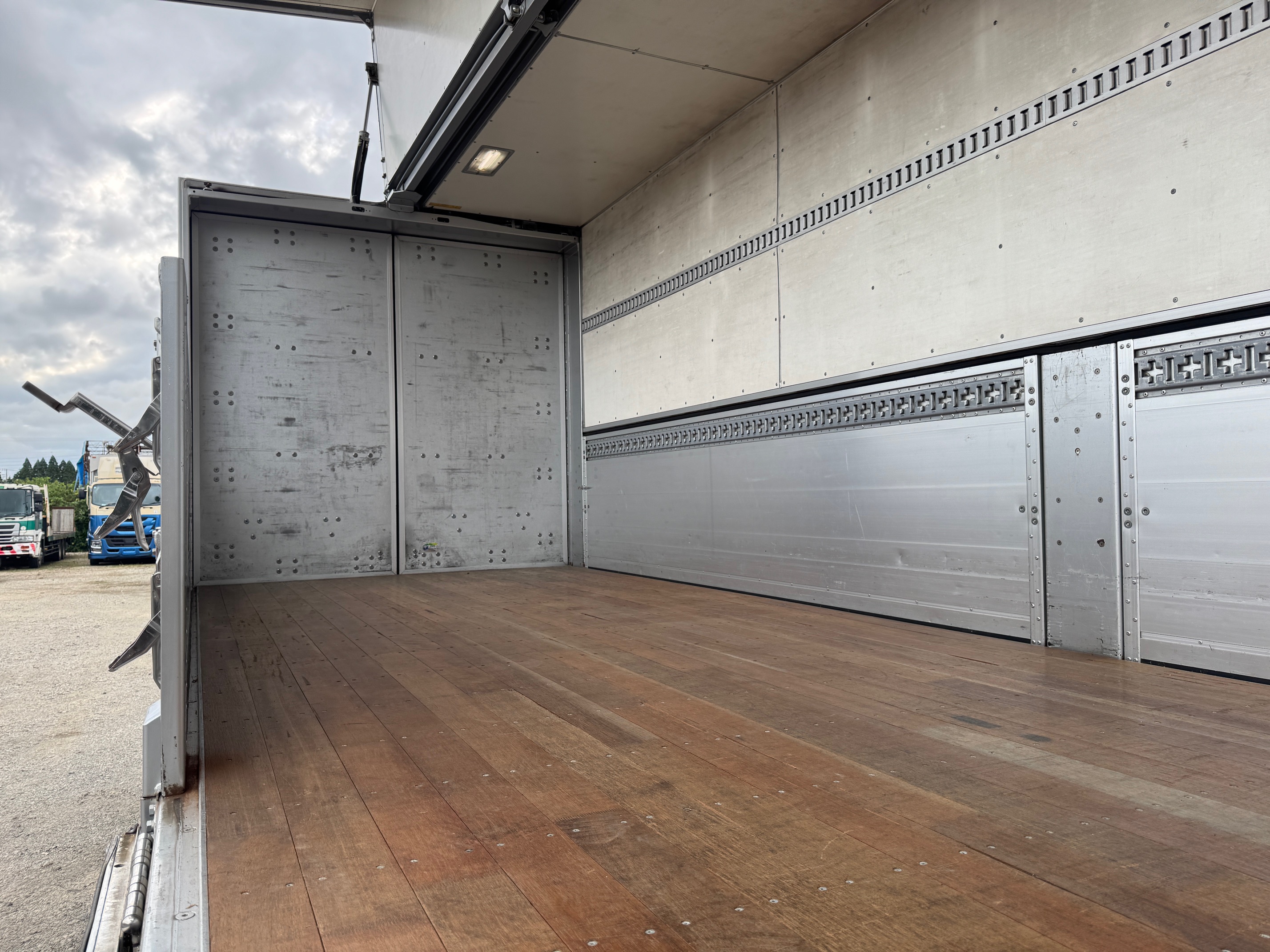 日野レンジャープロ