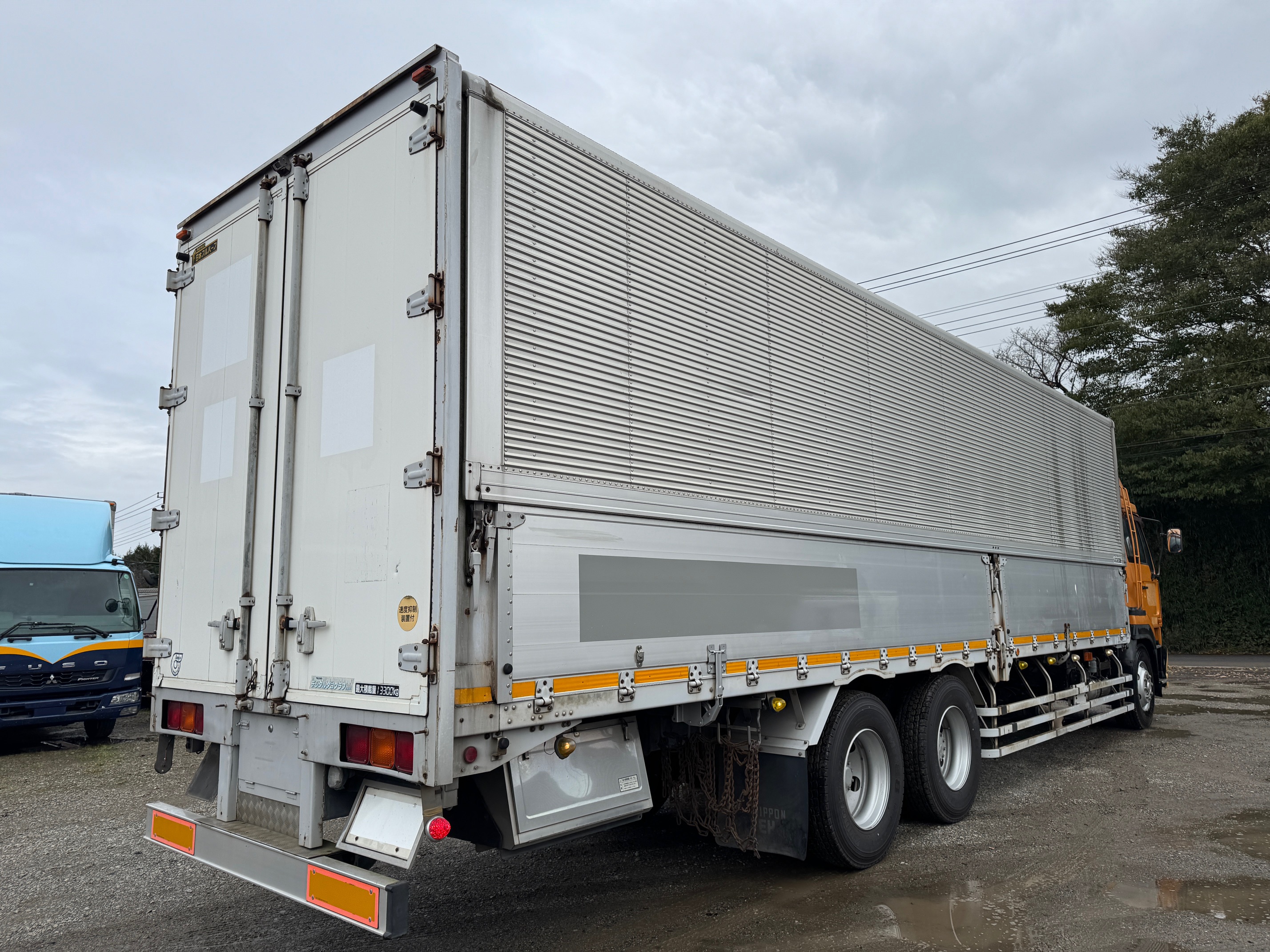 日産UDビックサム