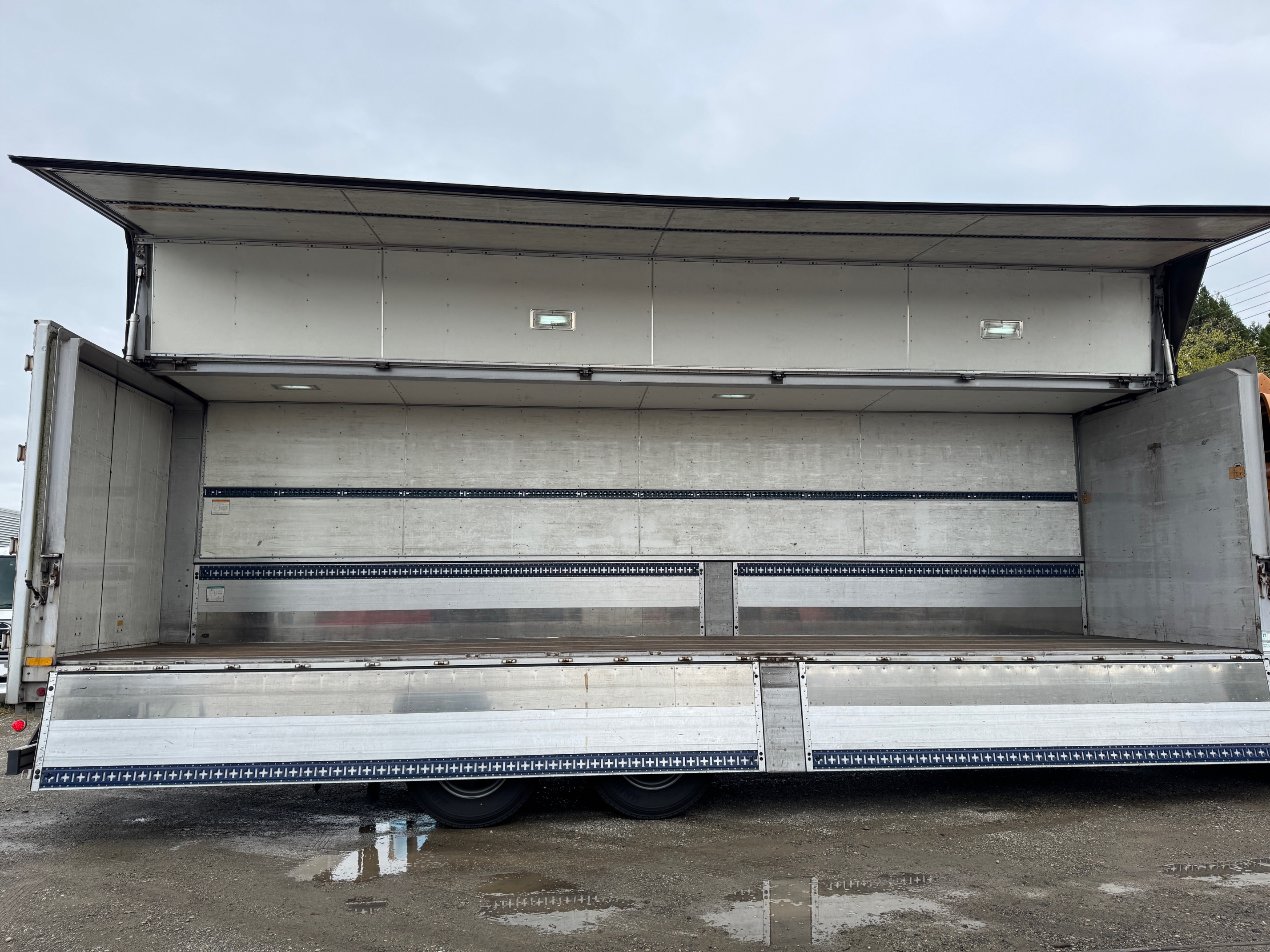 日産UDビックサム