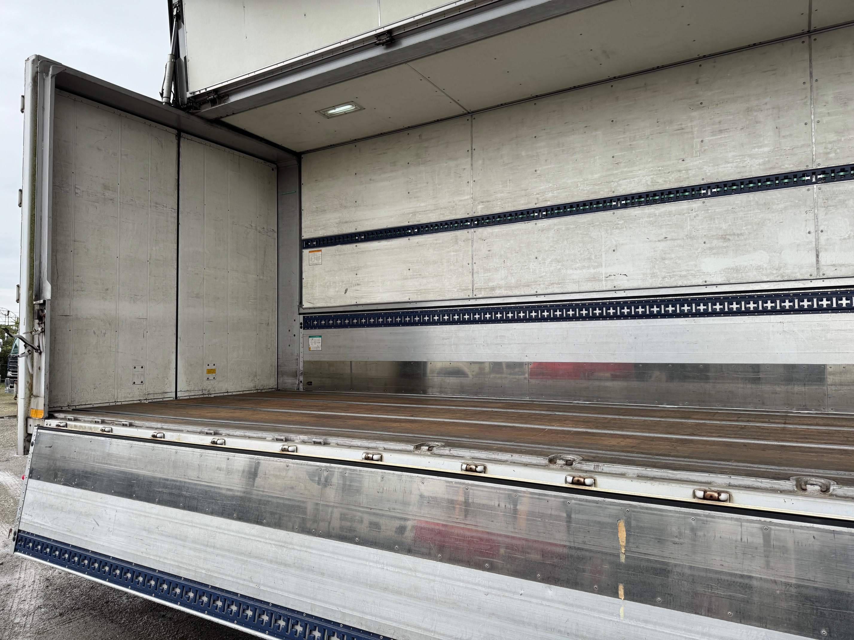 日産UDビックサム