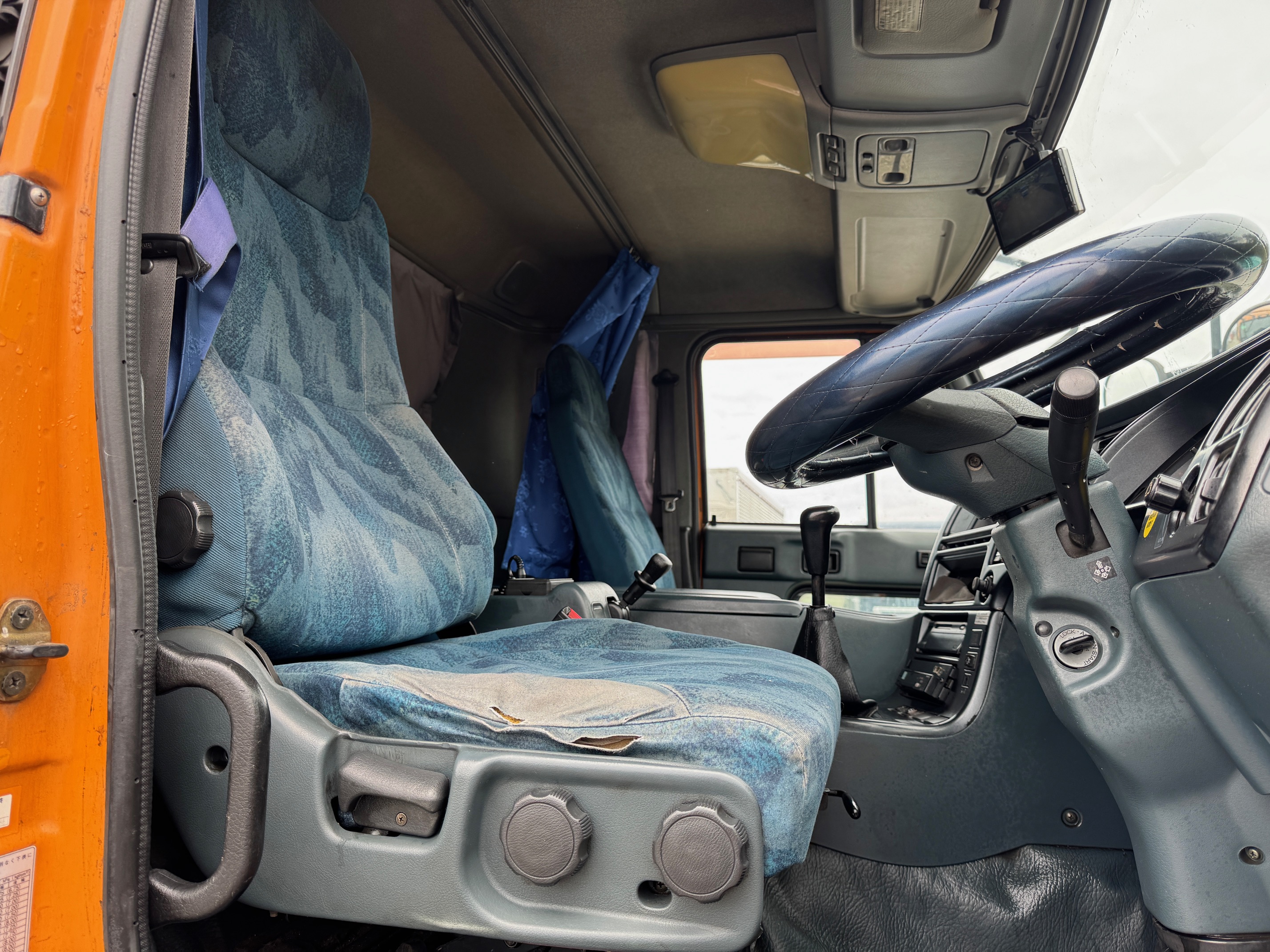 日産UDビックサム