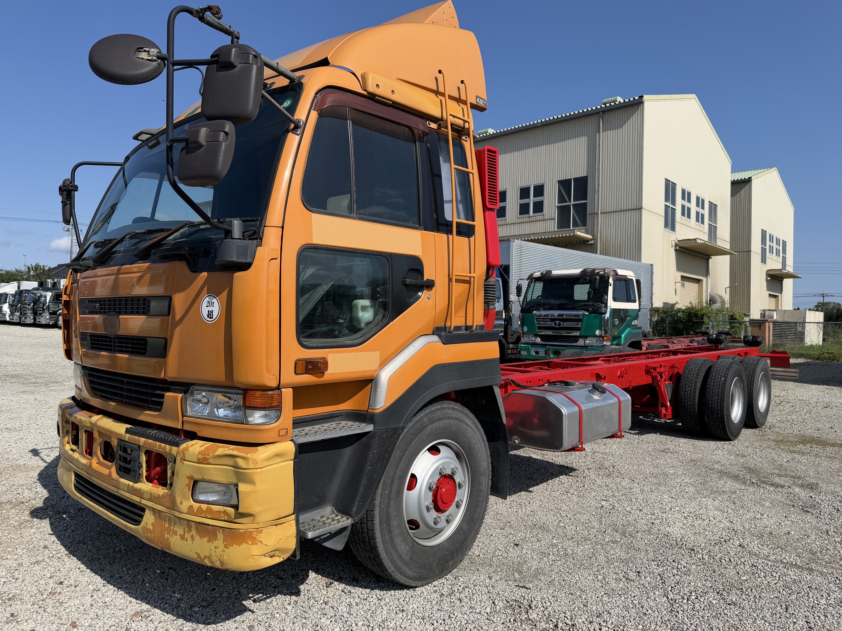 日産UDビックサム★V8　★エアサス　★7速　★シャシ渡し