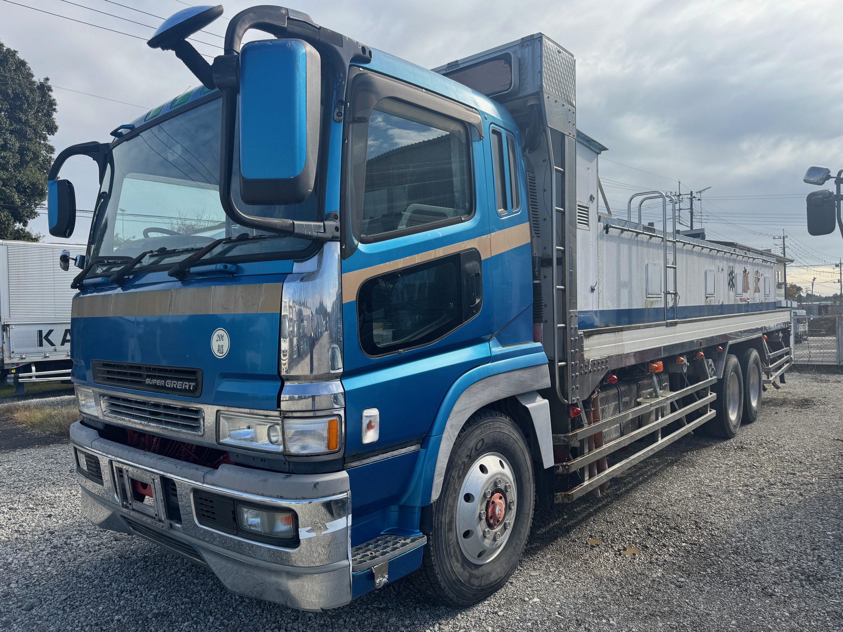 三菱ふそうスーパーグレート★部品取り　★400馬力　★7速マニュアル　★走行13万キロ