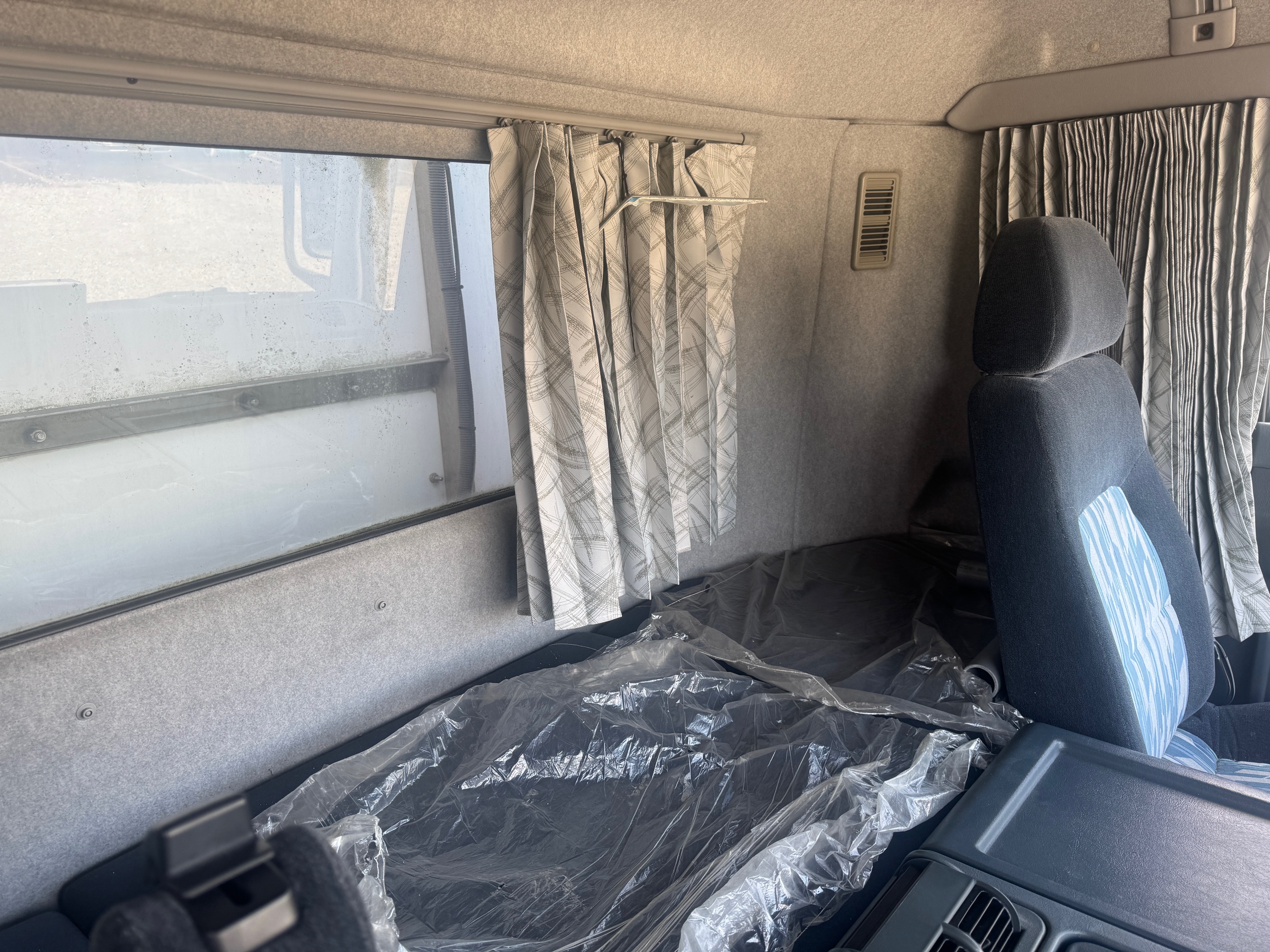 三菱ふそうスーパーグレート