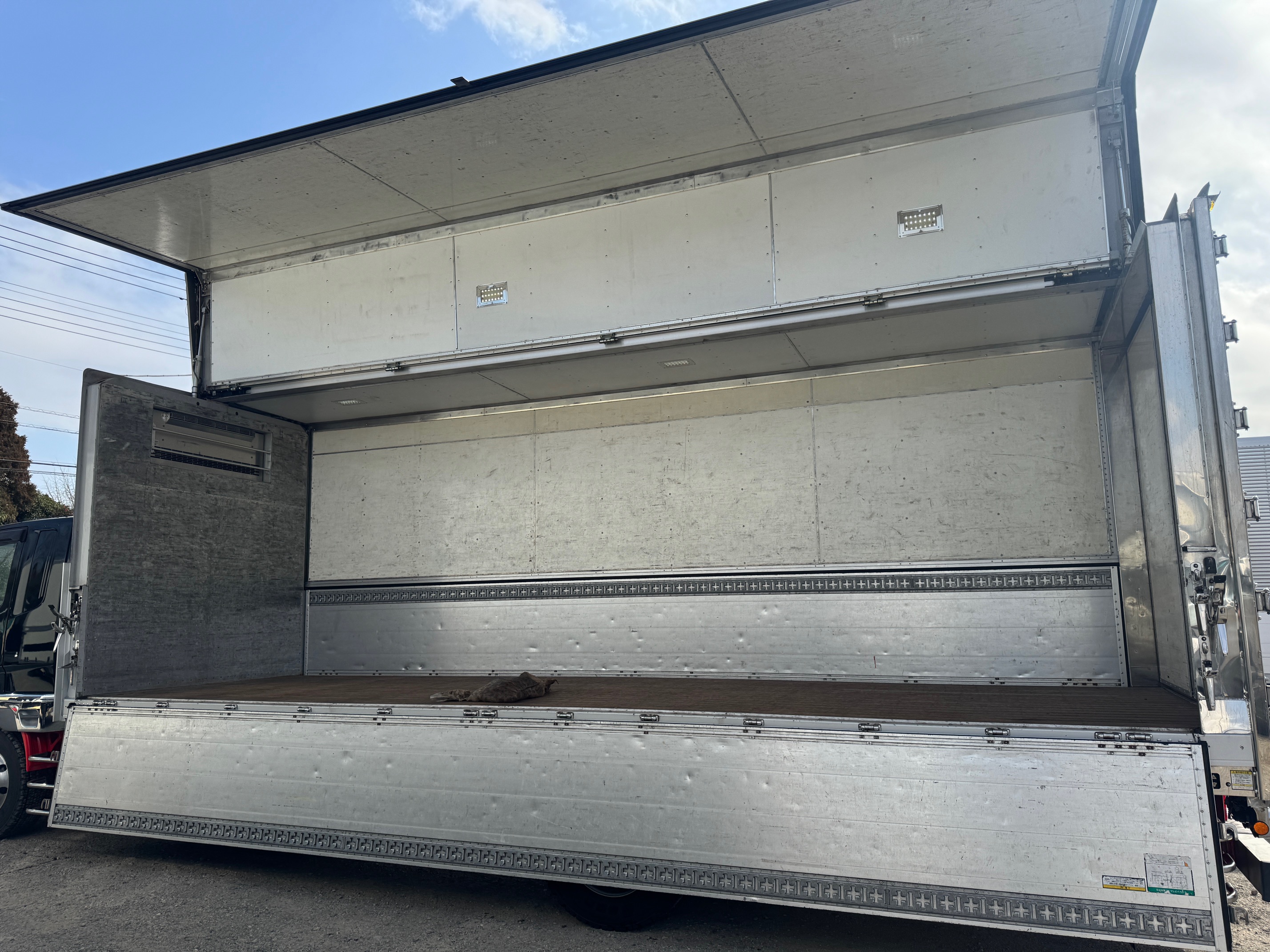 三菱ふそうファイター