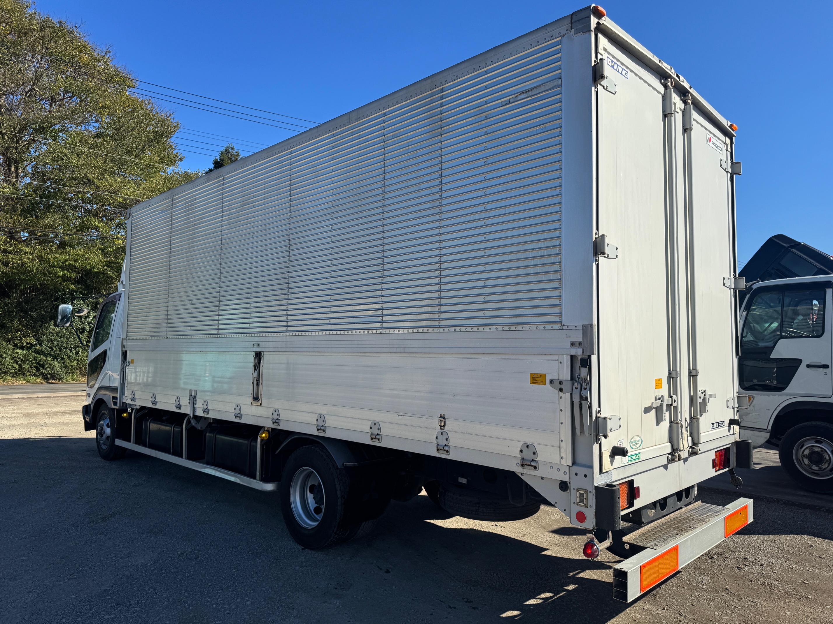 三菱ふそうファイター