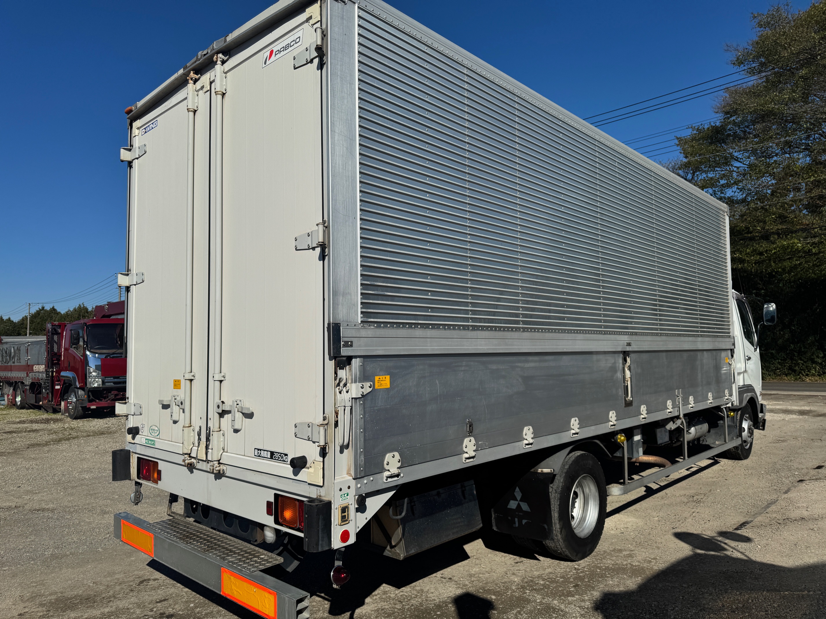 三菱ふそうファイター