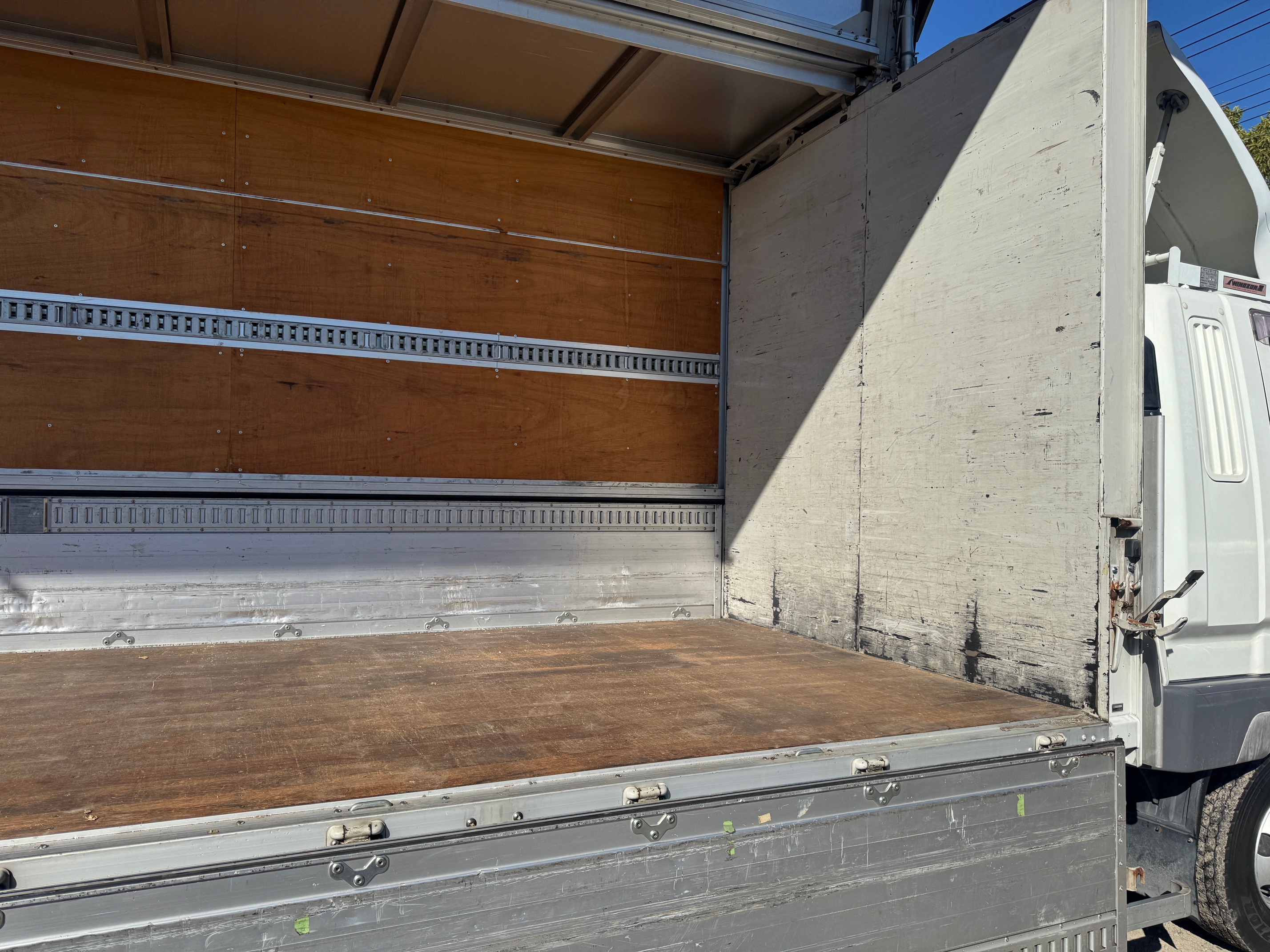 三菱ふそうファイター