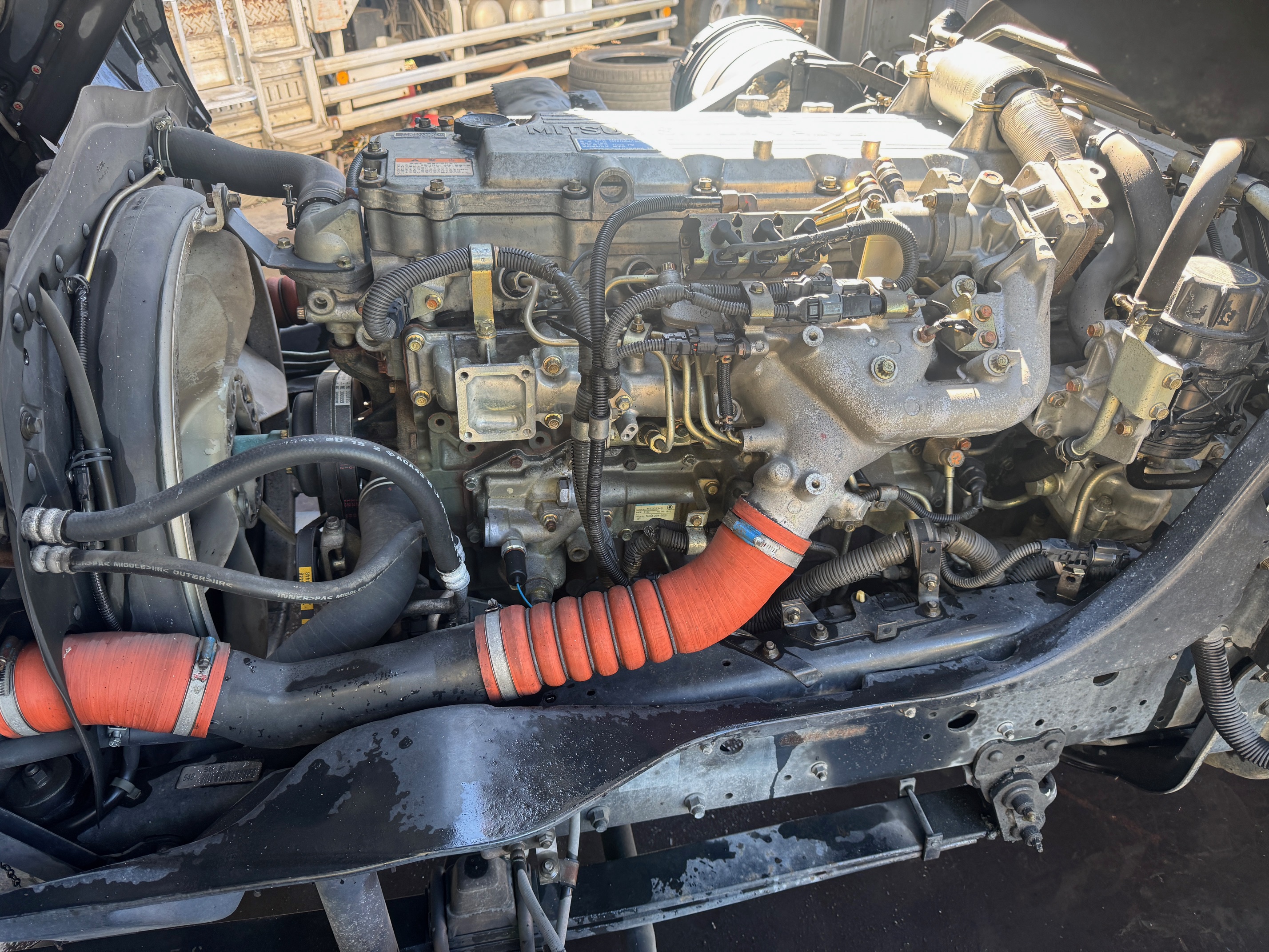 三菱ふそうファイター