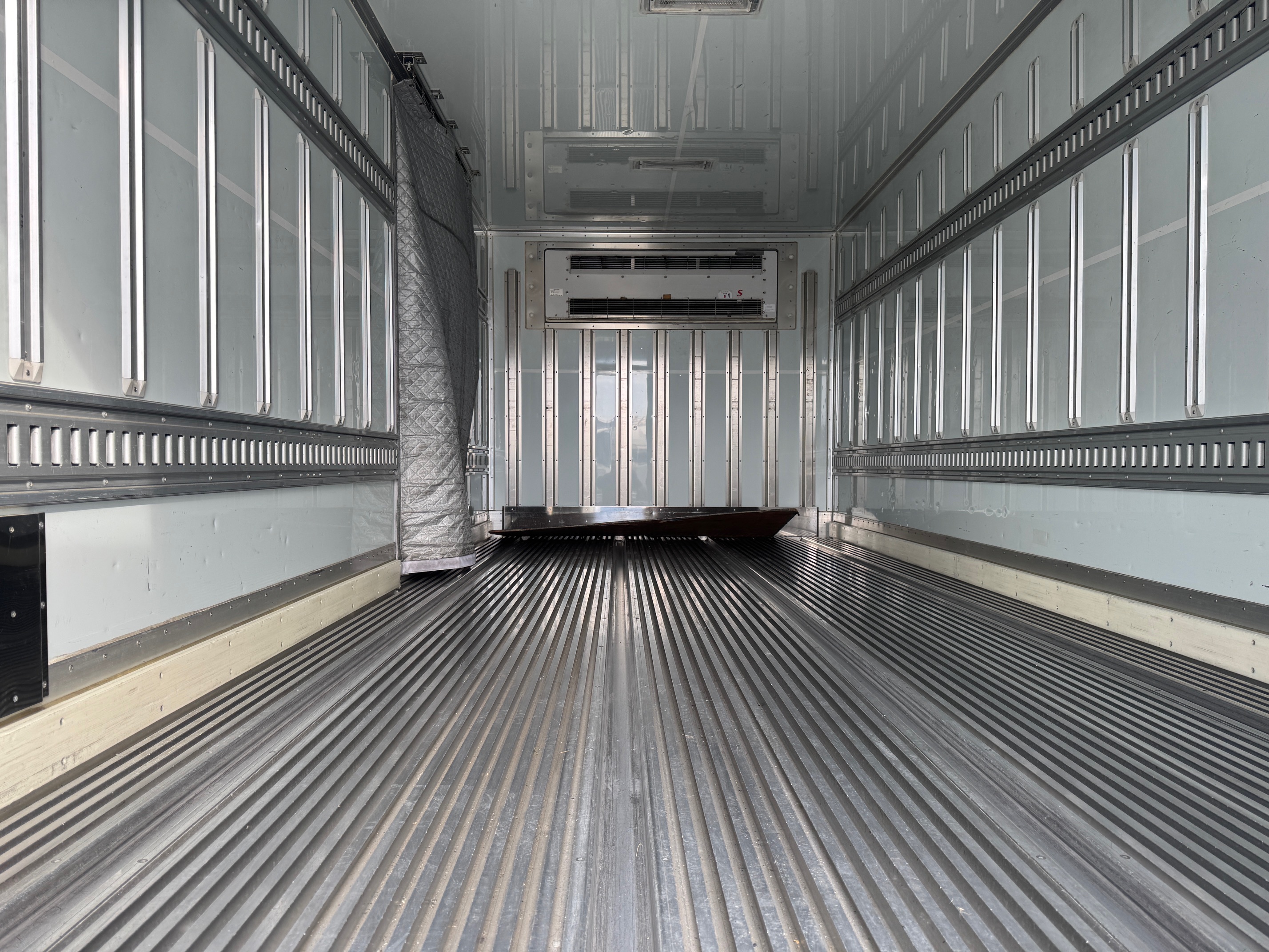 いすずフォワード