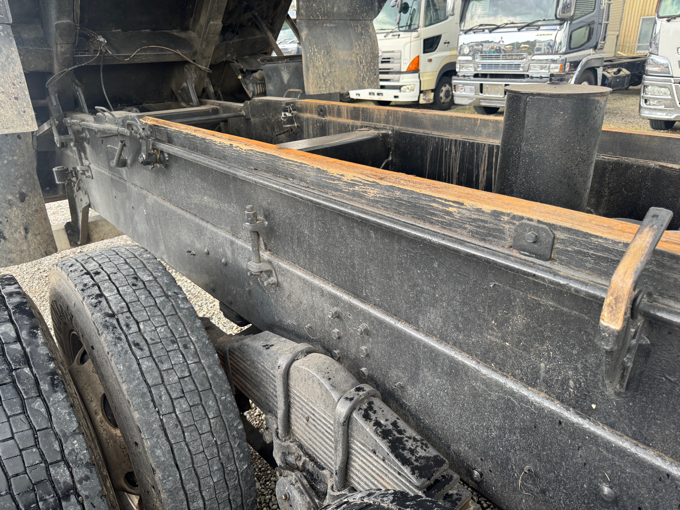 日野プロフィア