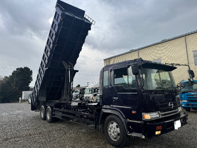 ★25Tフルサイズ　★2デフ　★ダンプ　★V8  430馬力