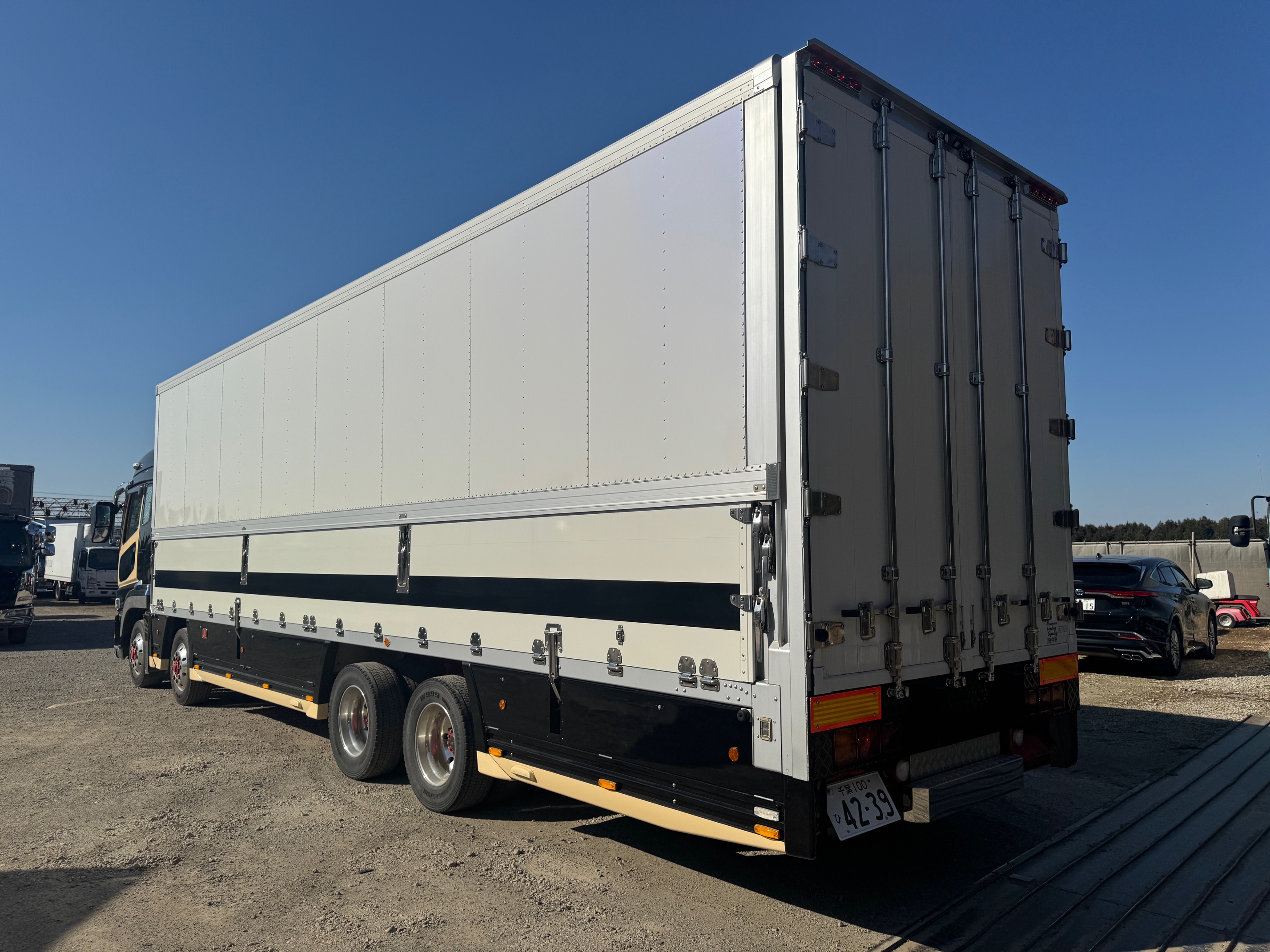 三菱ふそうスーパーグレート