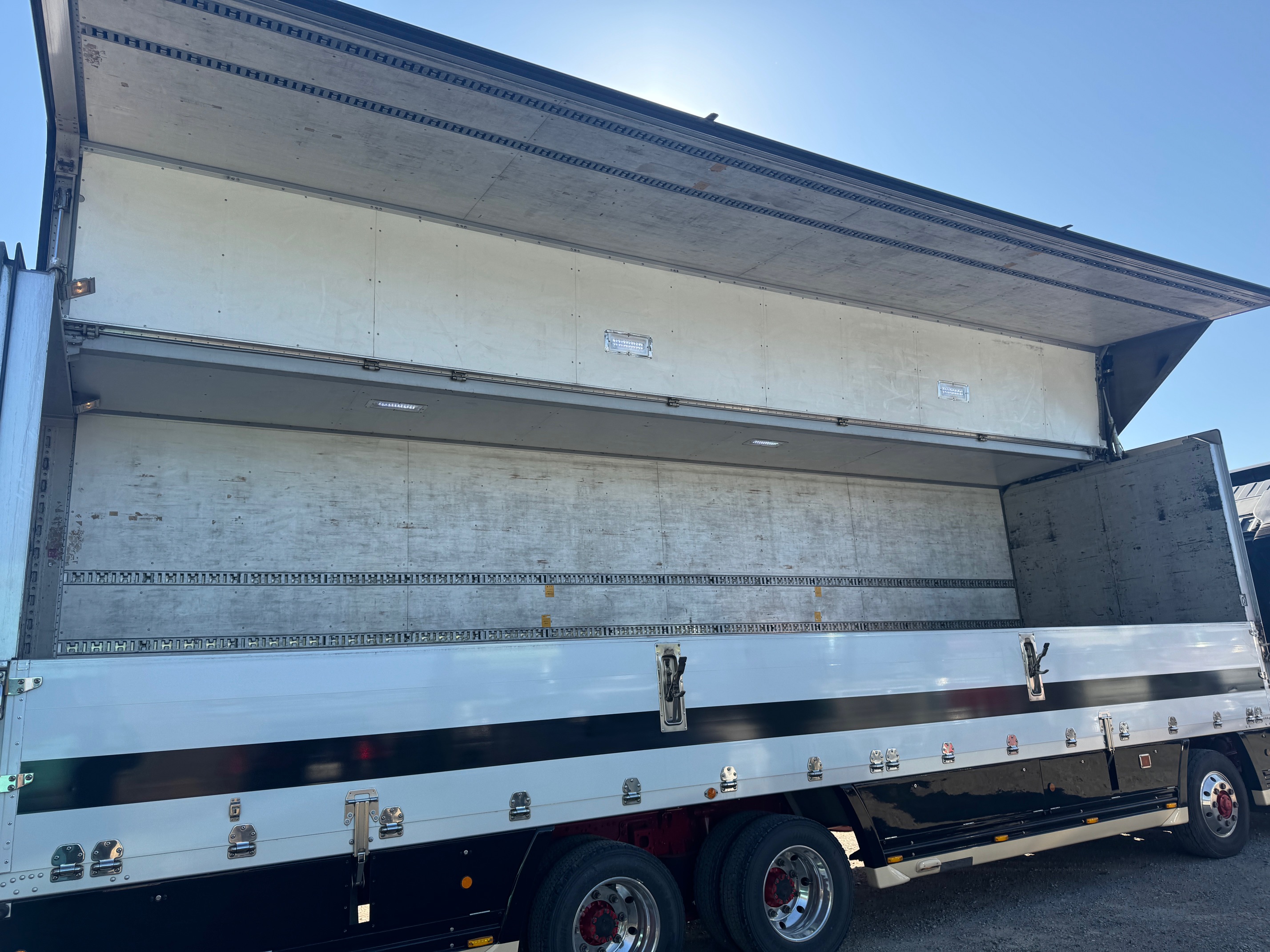 三菱ふそうスーパーグレート