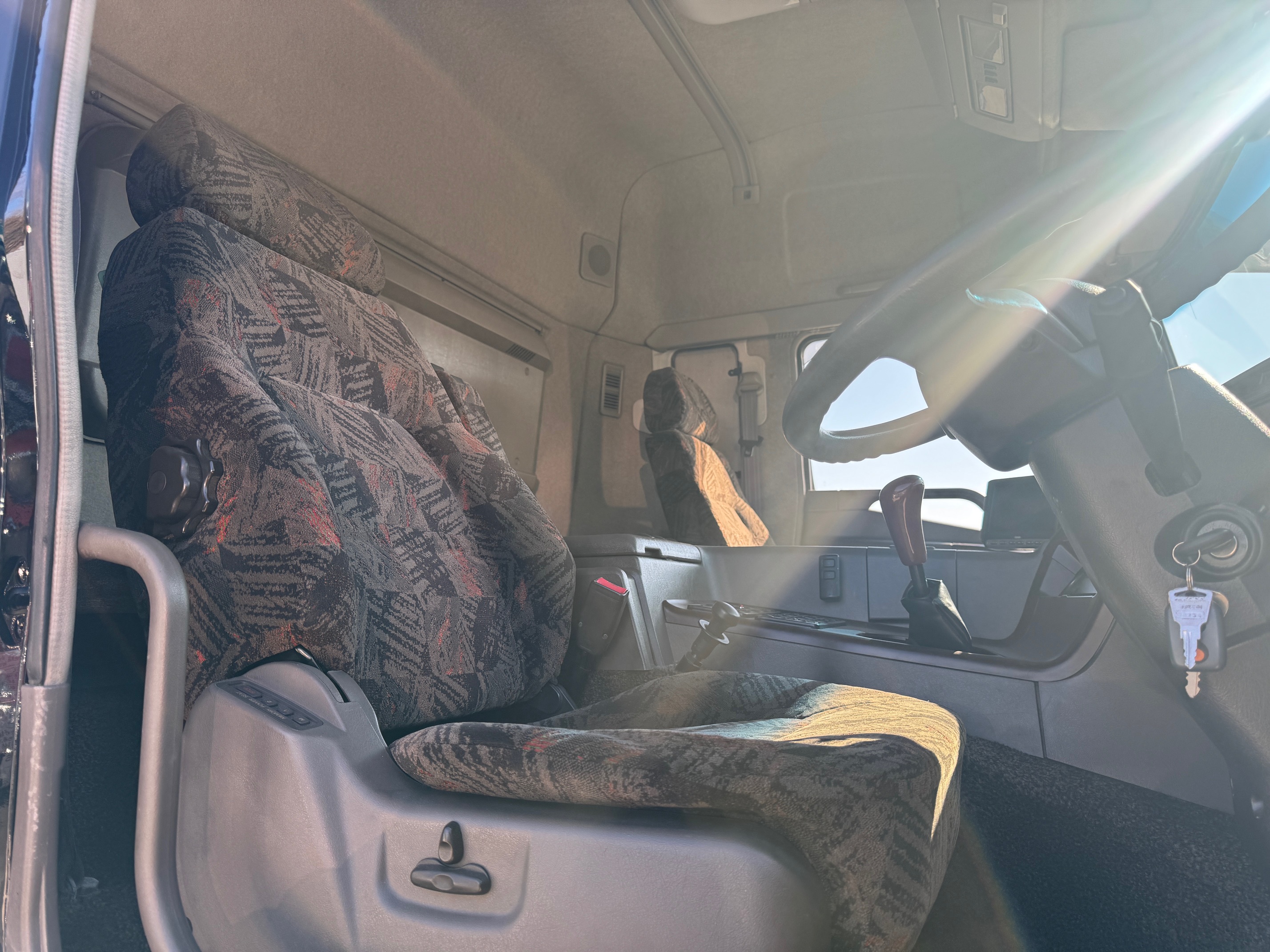 三菱ふそうスーパーグレート