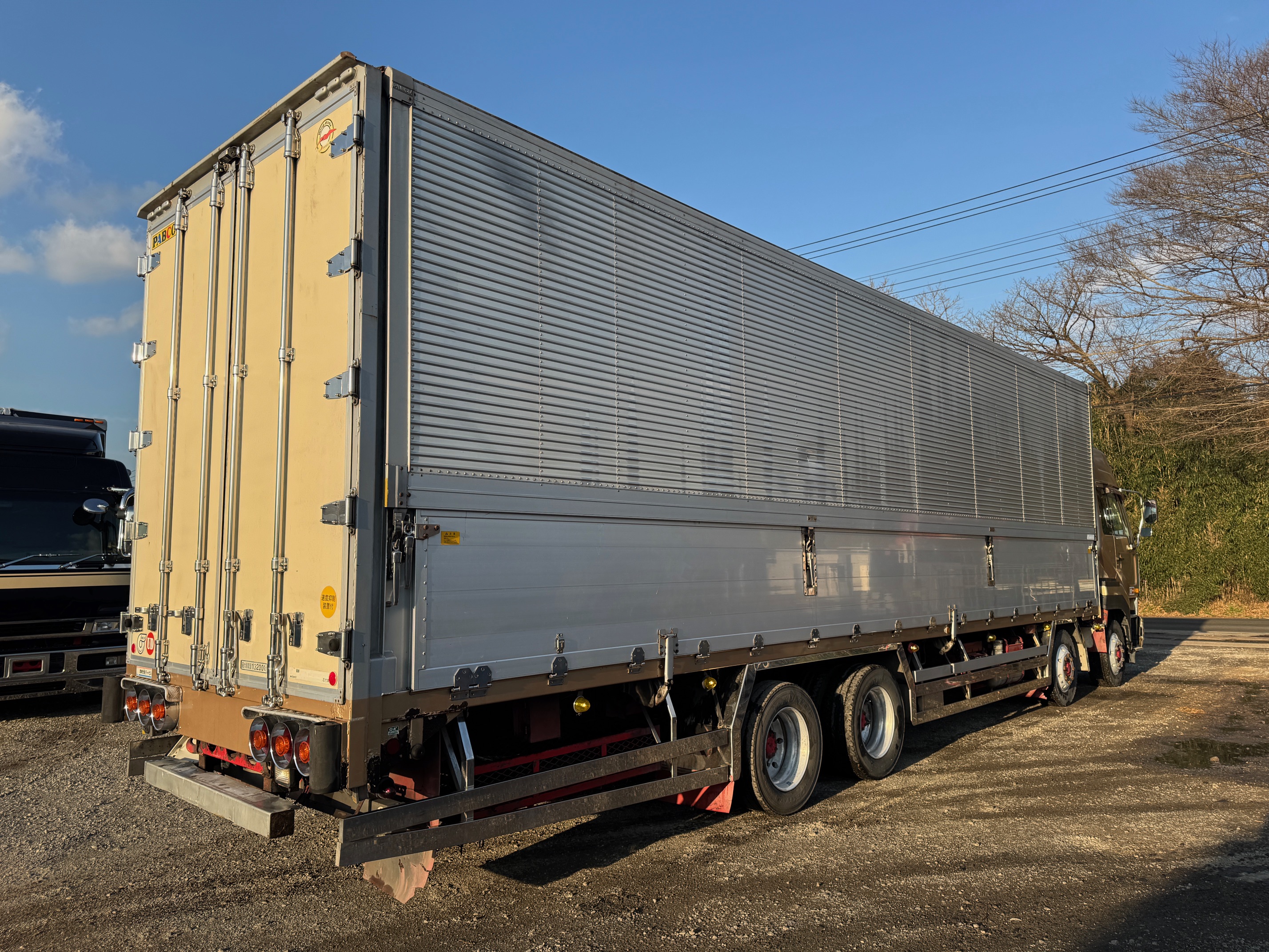 日産UDビックサム