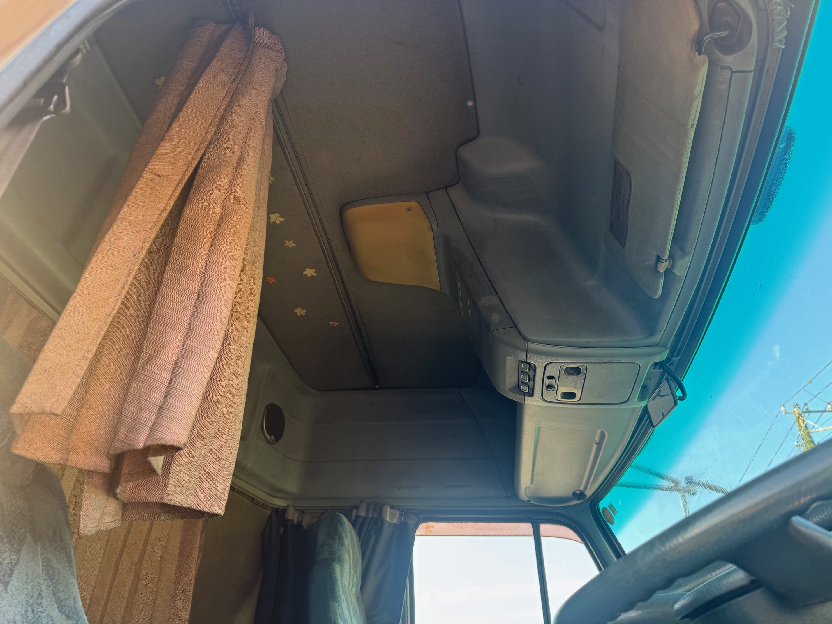 日産UDビックサム