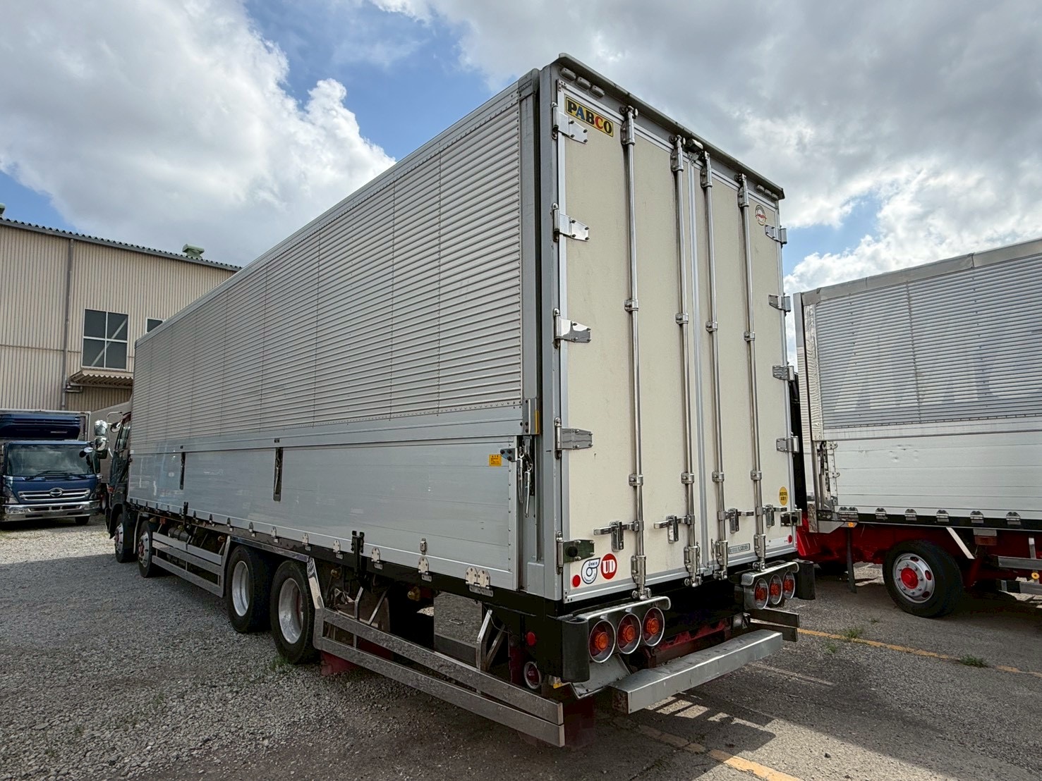 日産UDビックサム