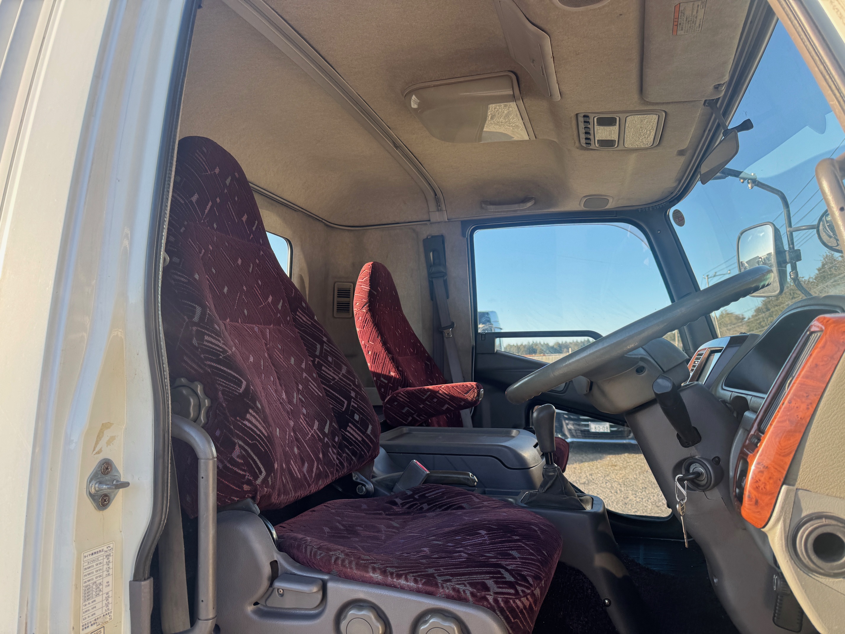 三菱ふそうファイター