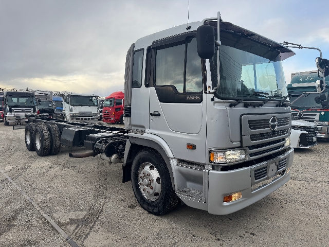 ★V8　★390馬力　★気になる錆無し　★ワンオーナー　★25Tシャシ