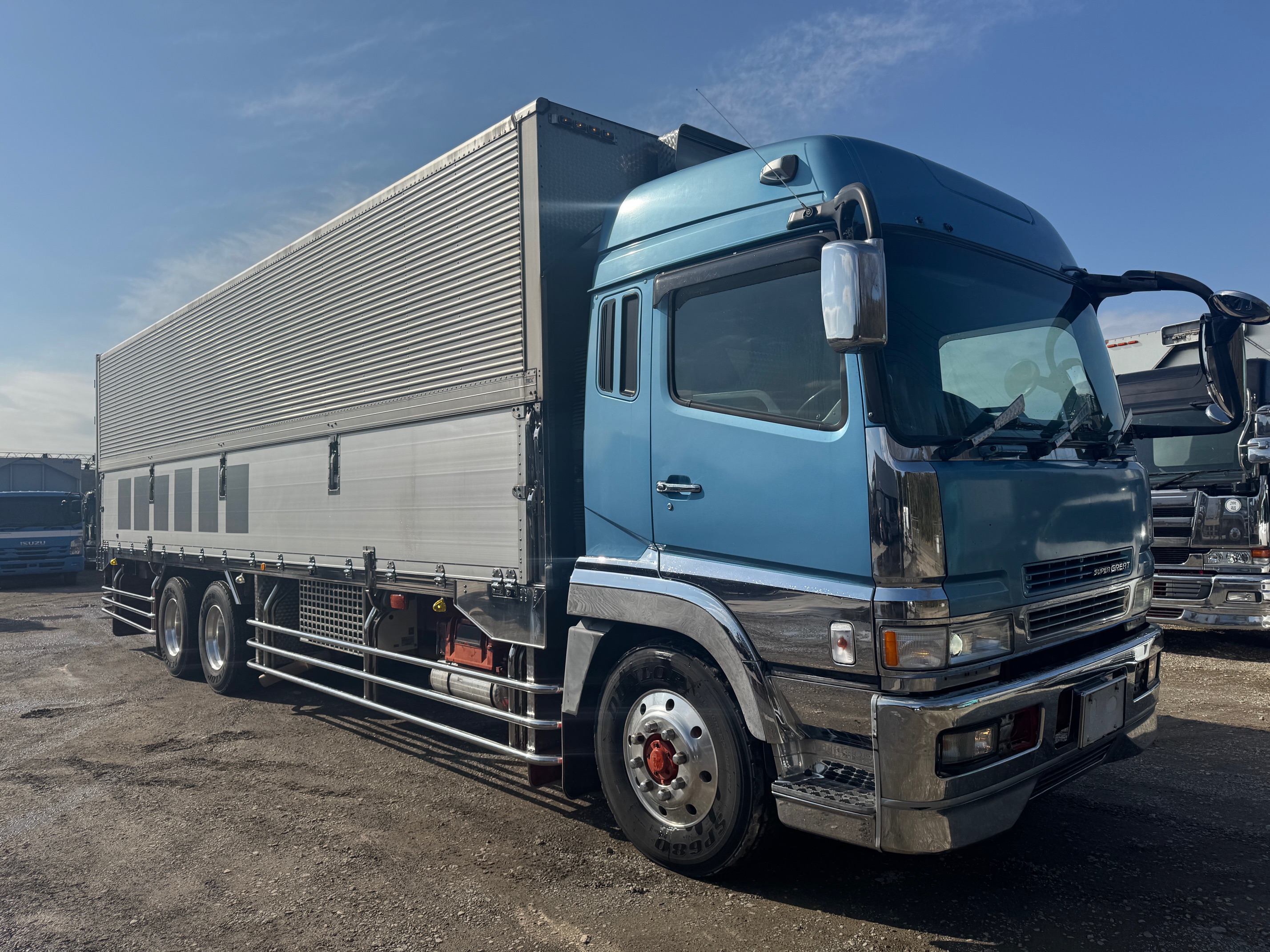 三菱ふそうスーパーグレート