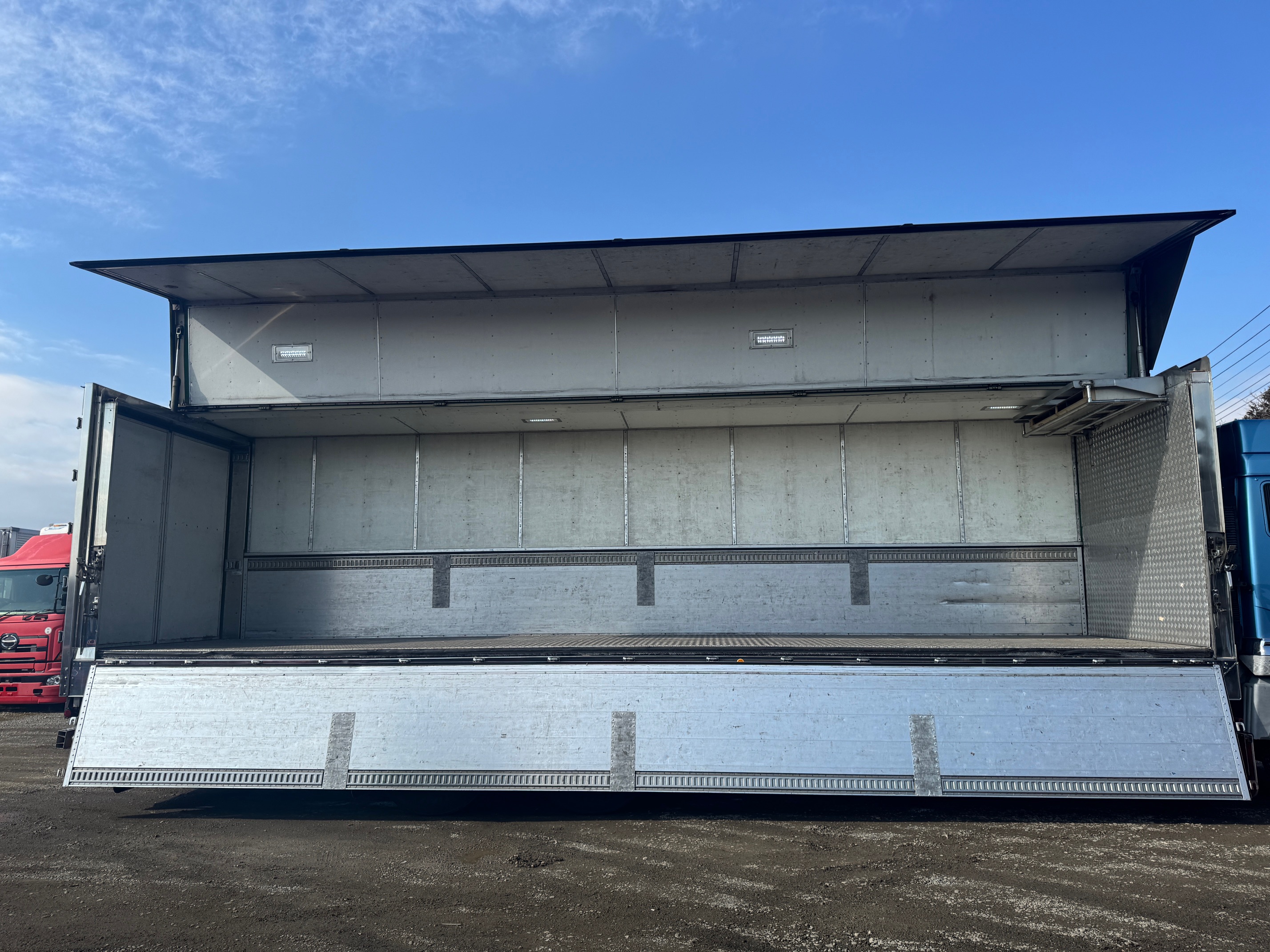 三菱ふそうスーパーグレート