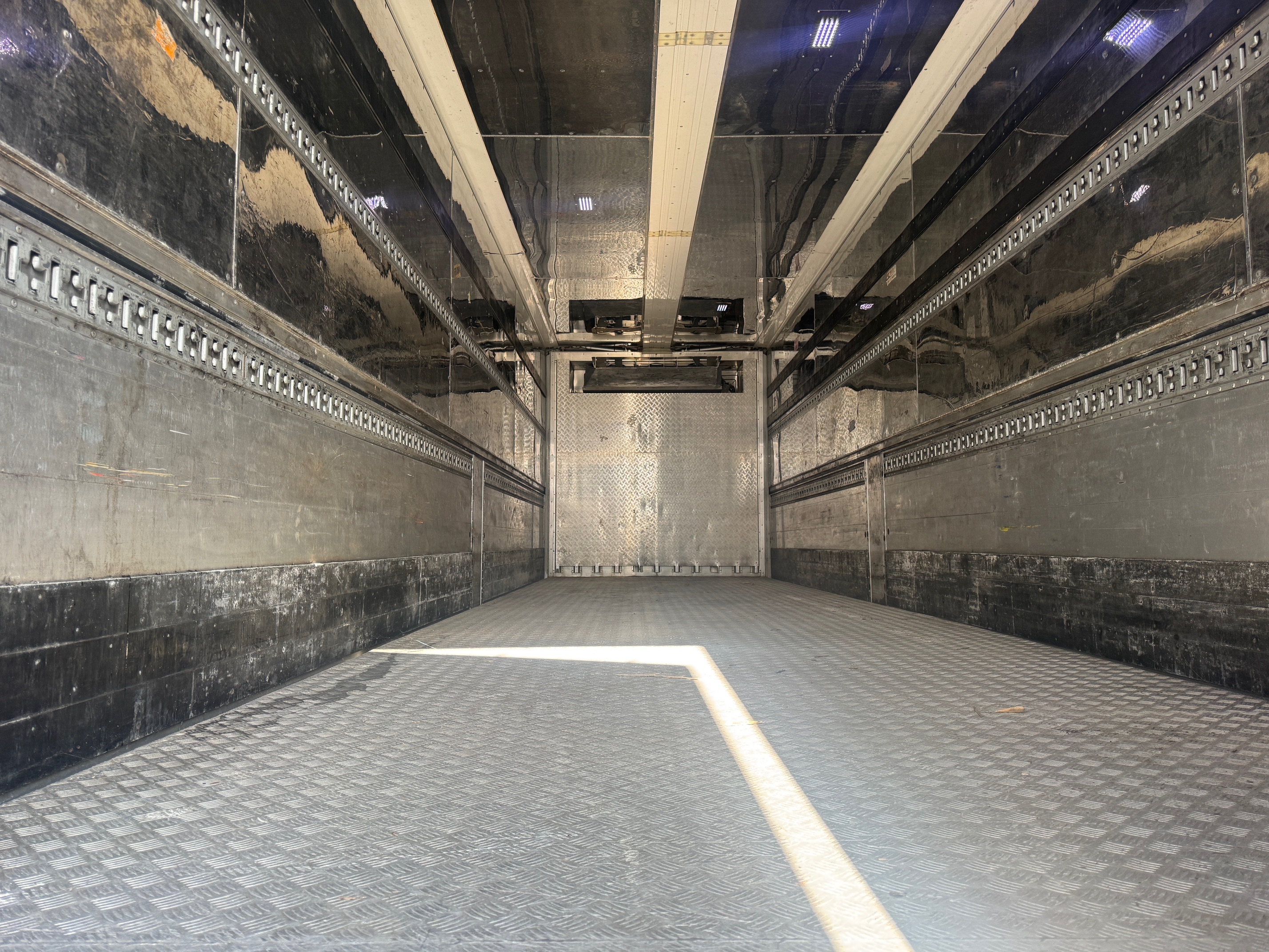 日野プロフィア