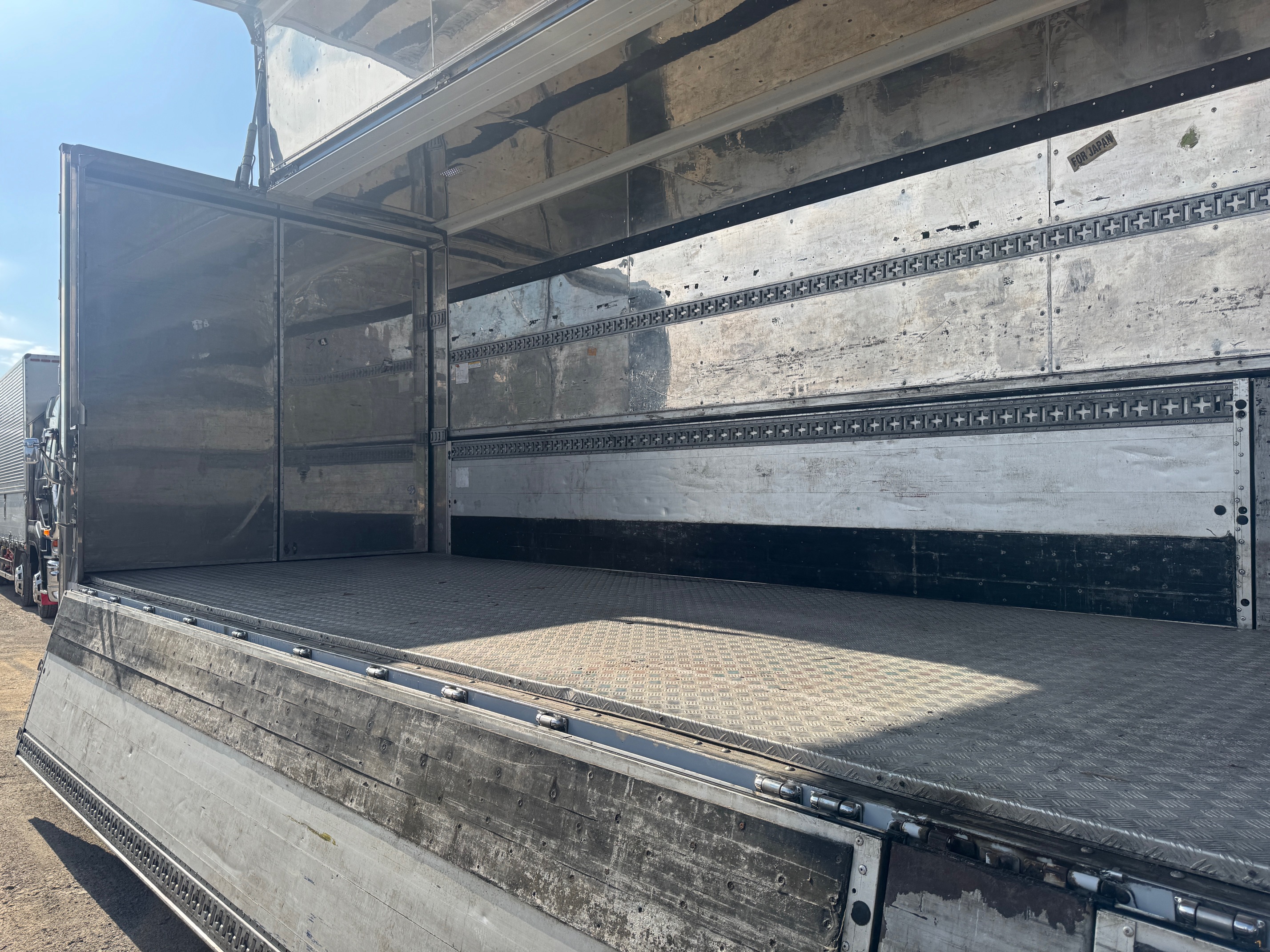 日野プロフィア