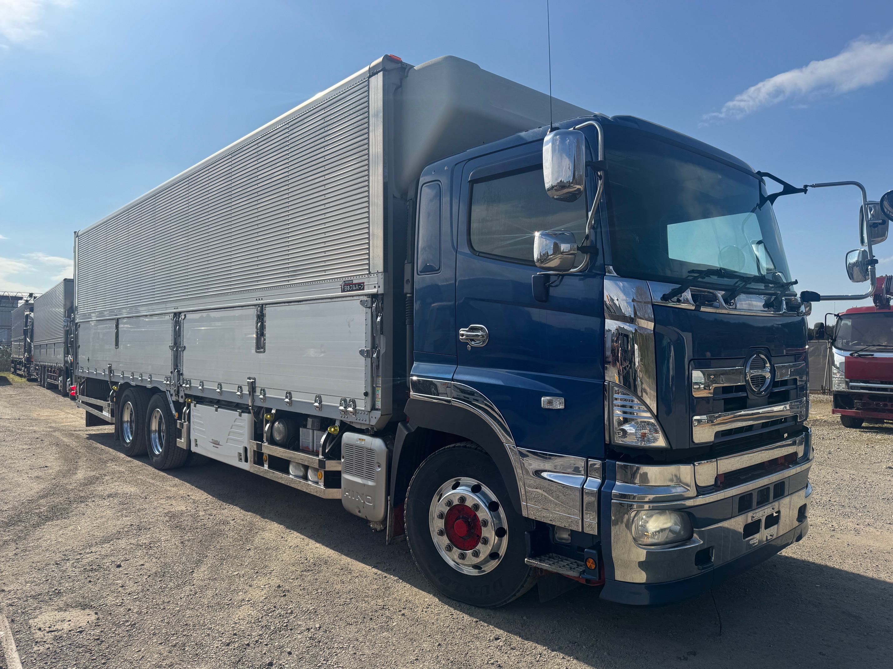 日野プロフィア