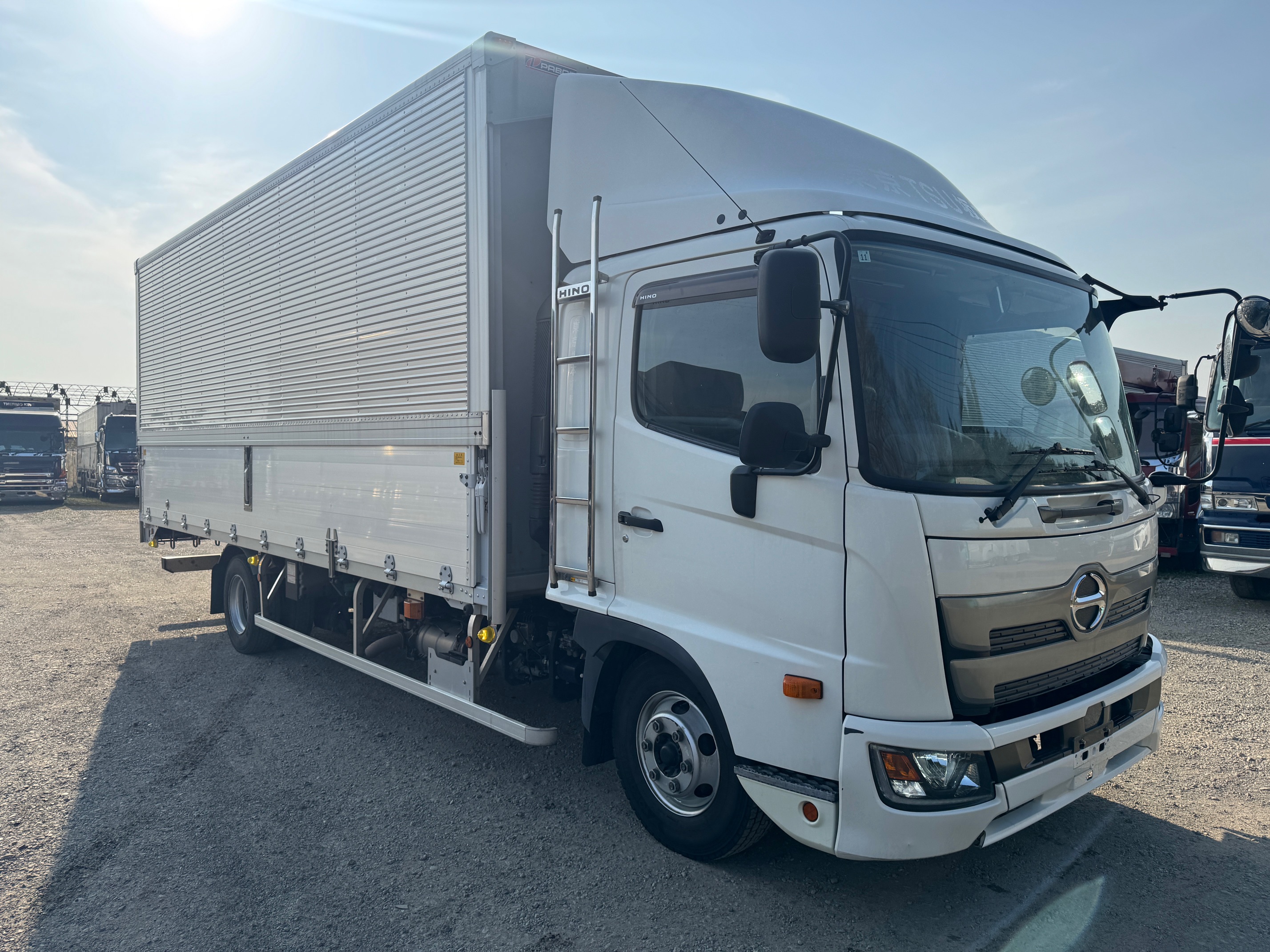 日野レンジャー