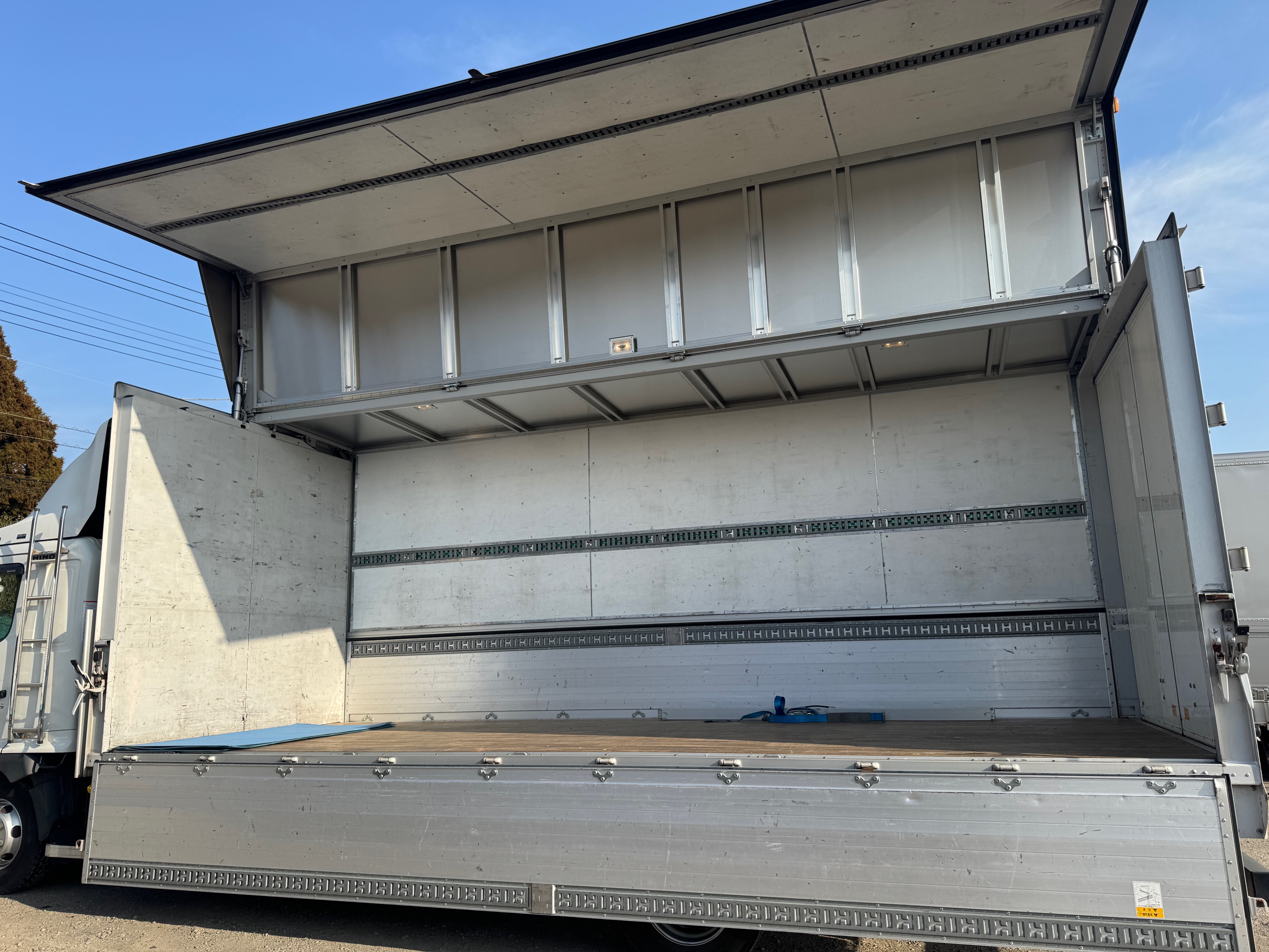 日野レンジャー