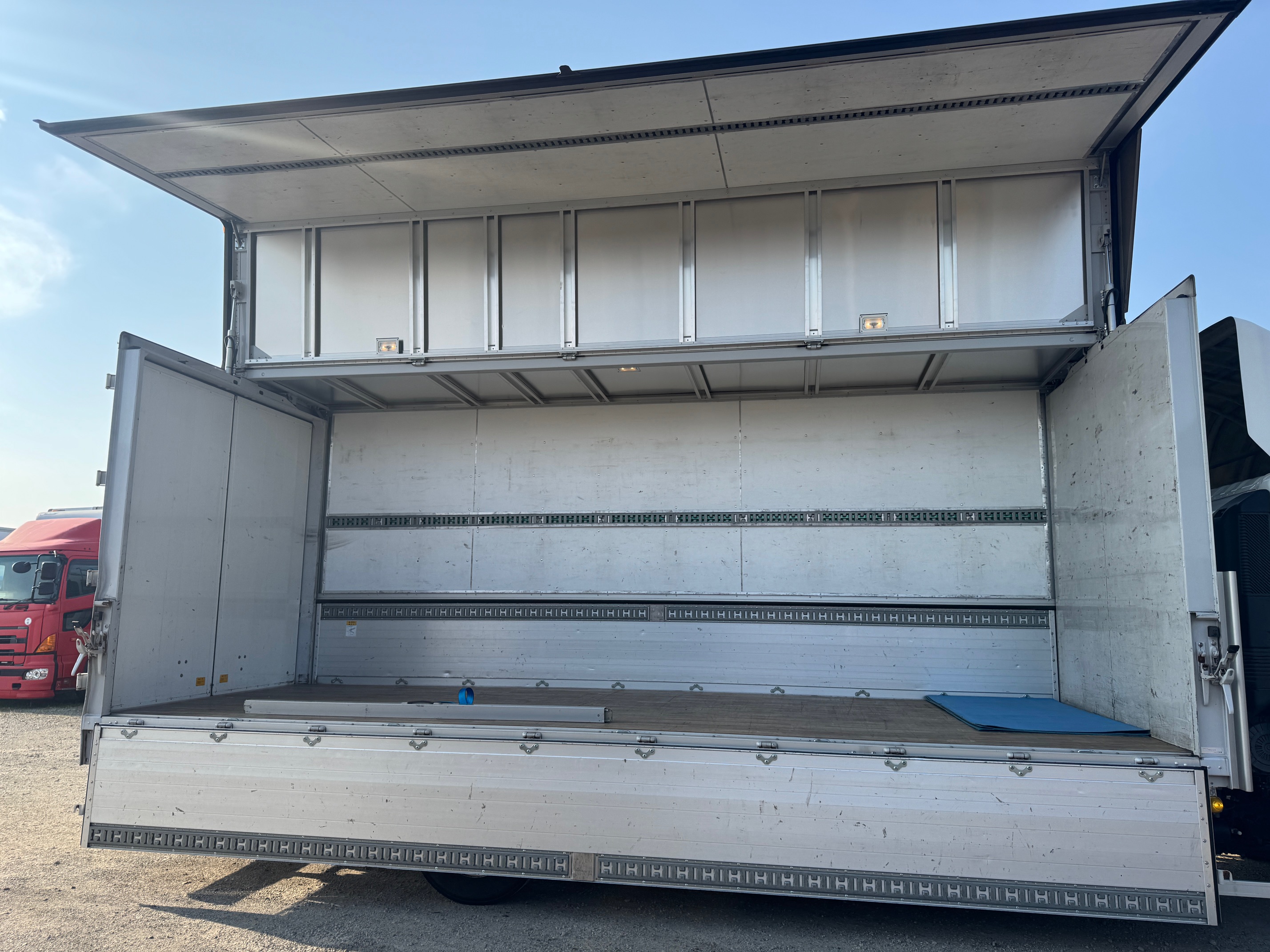 日野レンジャー