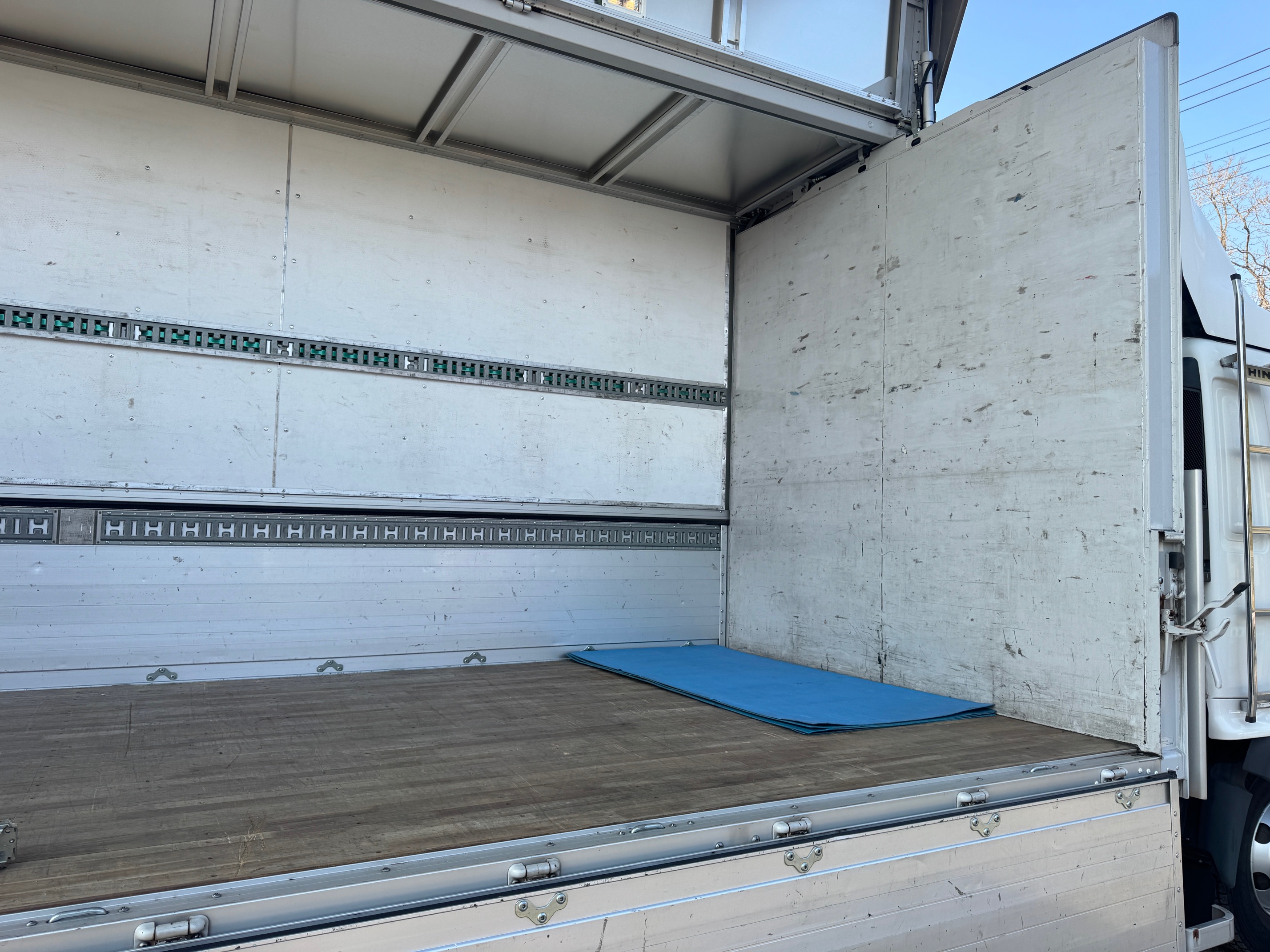 日野レンジャー