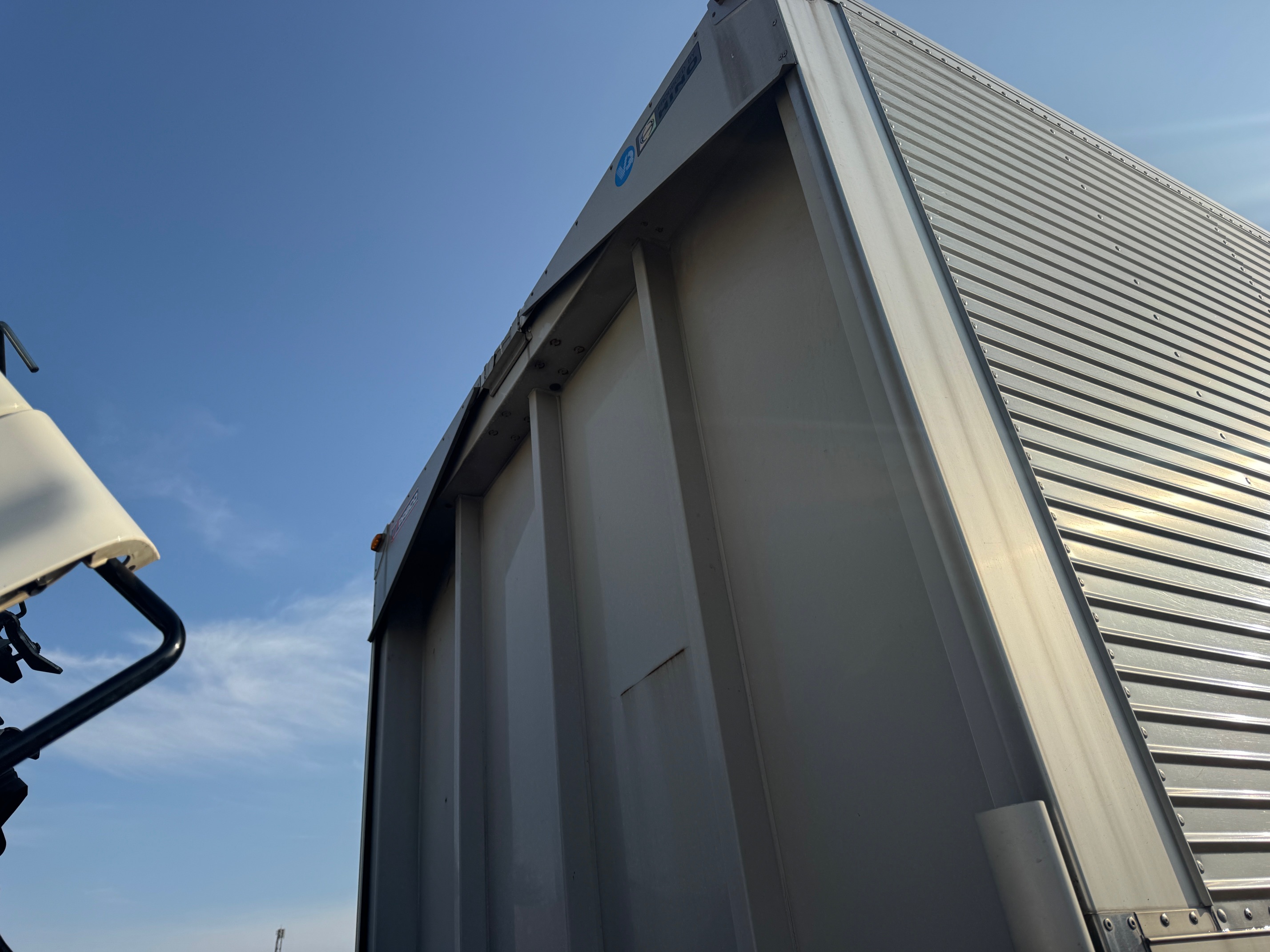 日野レンジャー