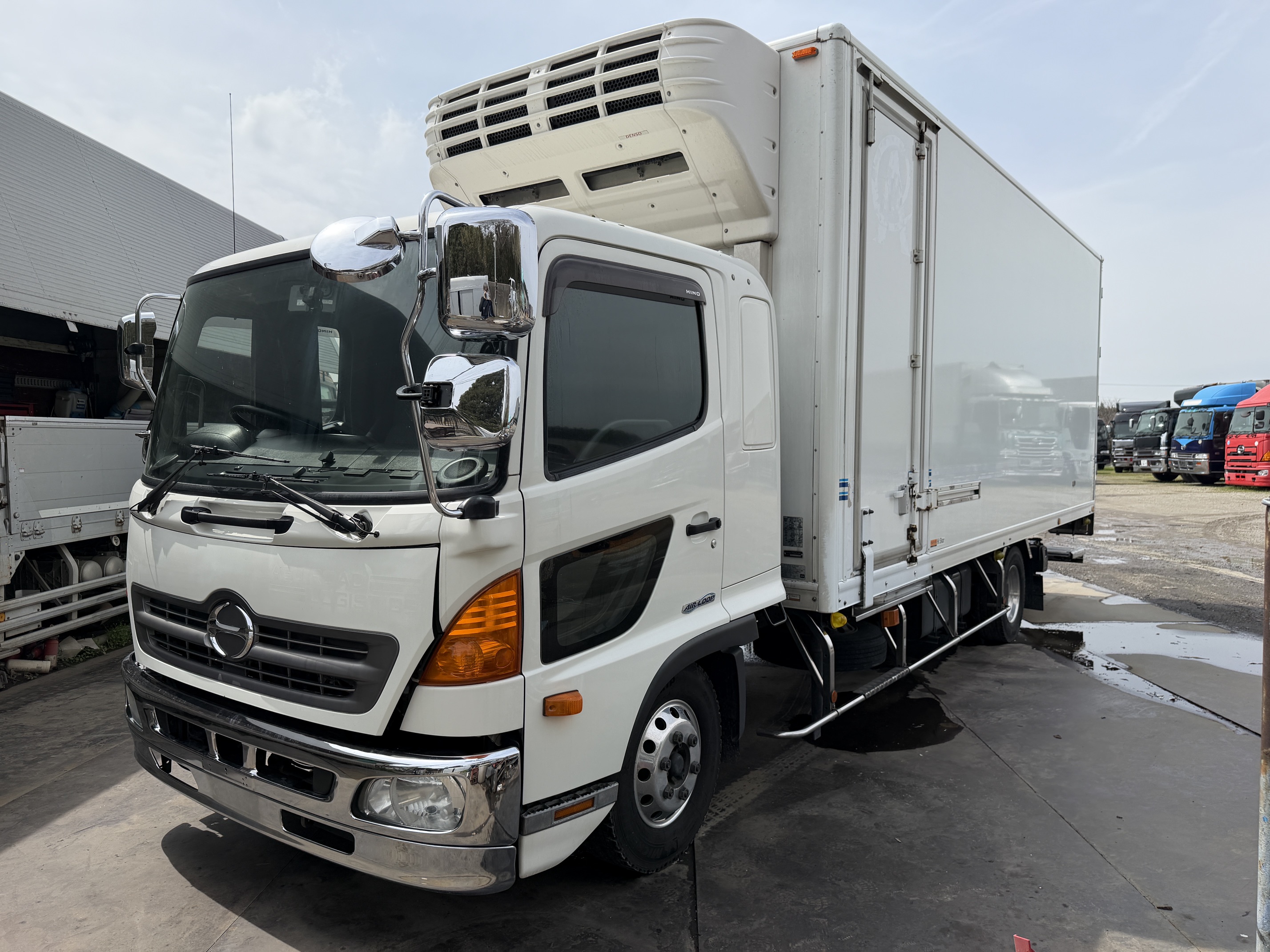 日野レンジャー