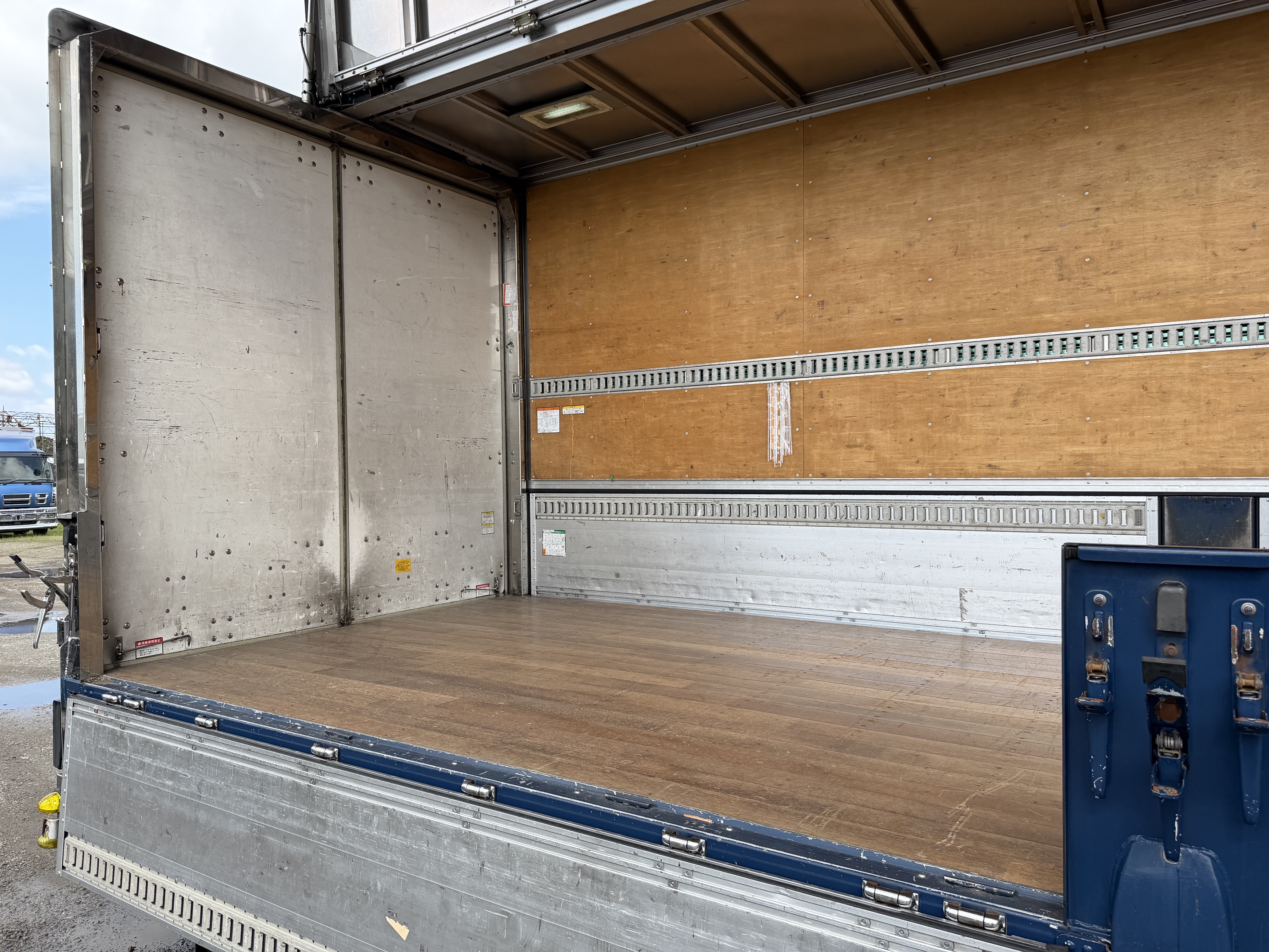 日野レンジャー