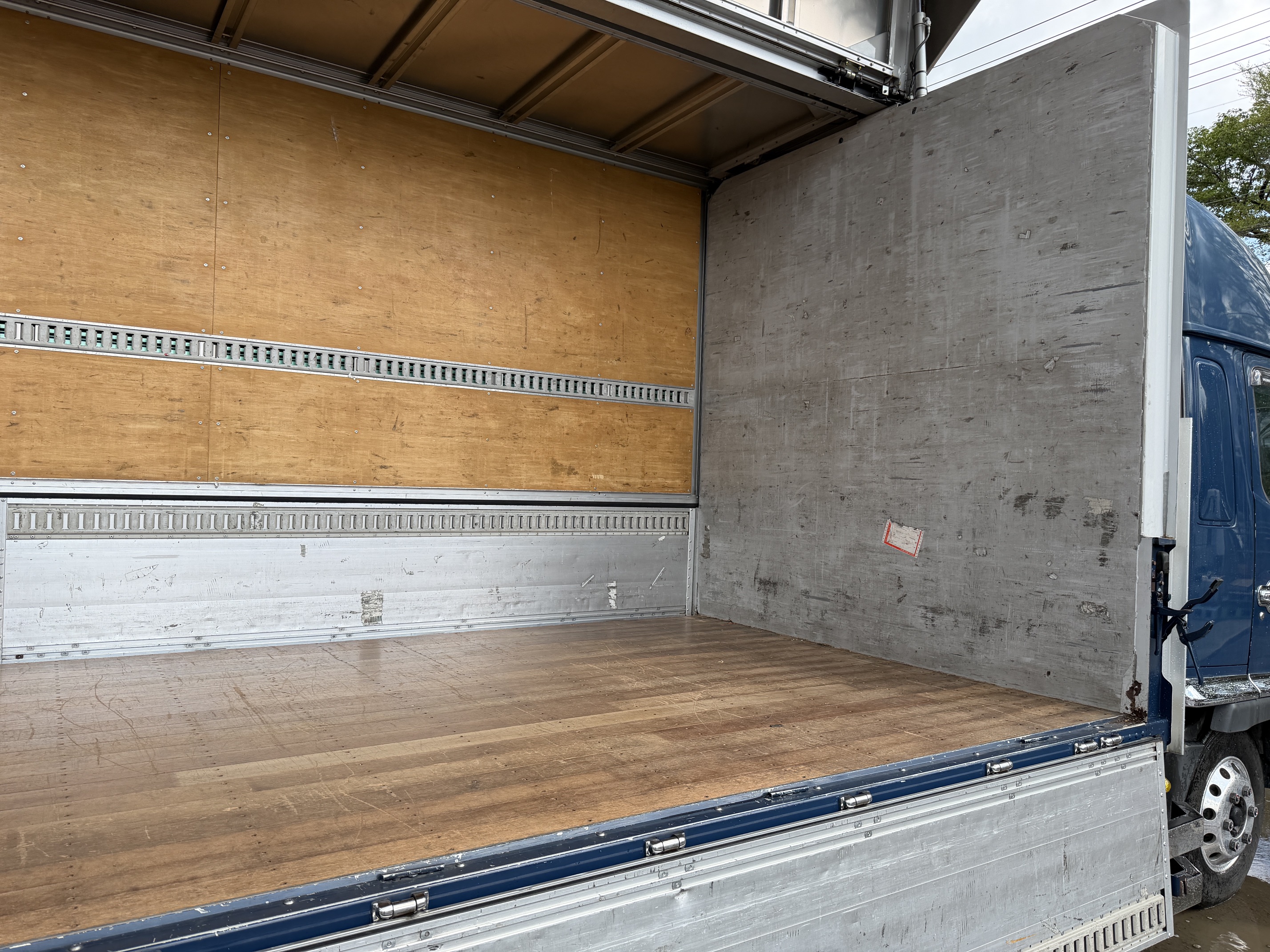 日野レンジャー